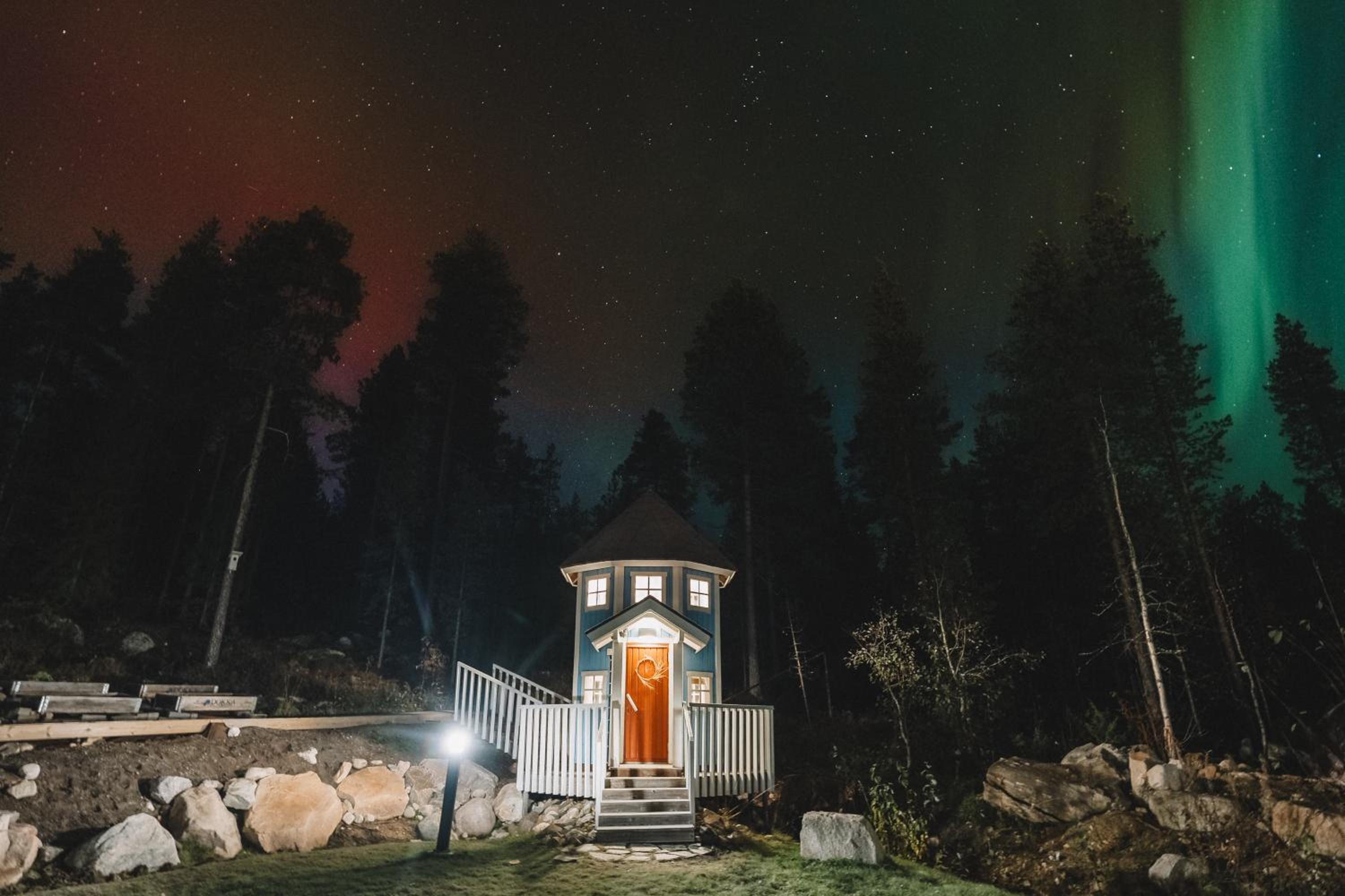 Arctic Juniper City Villa