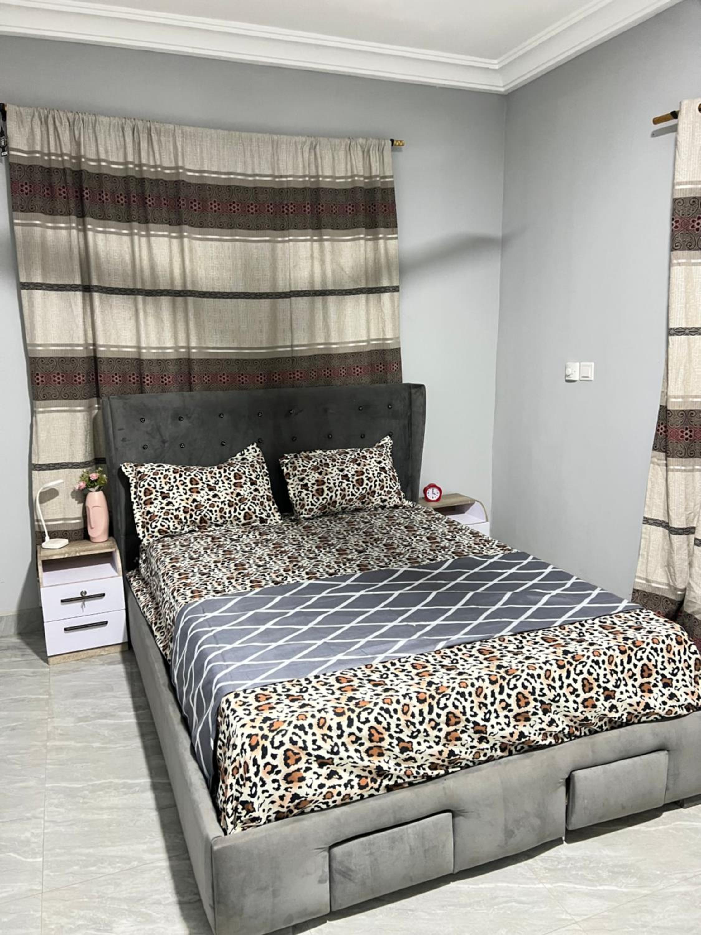ESA Homes- Stylish 2 Bedroom Apartment New Achimota Accra 03 view 3