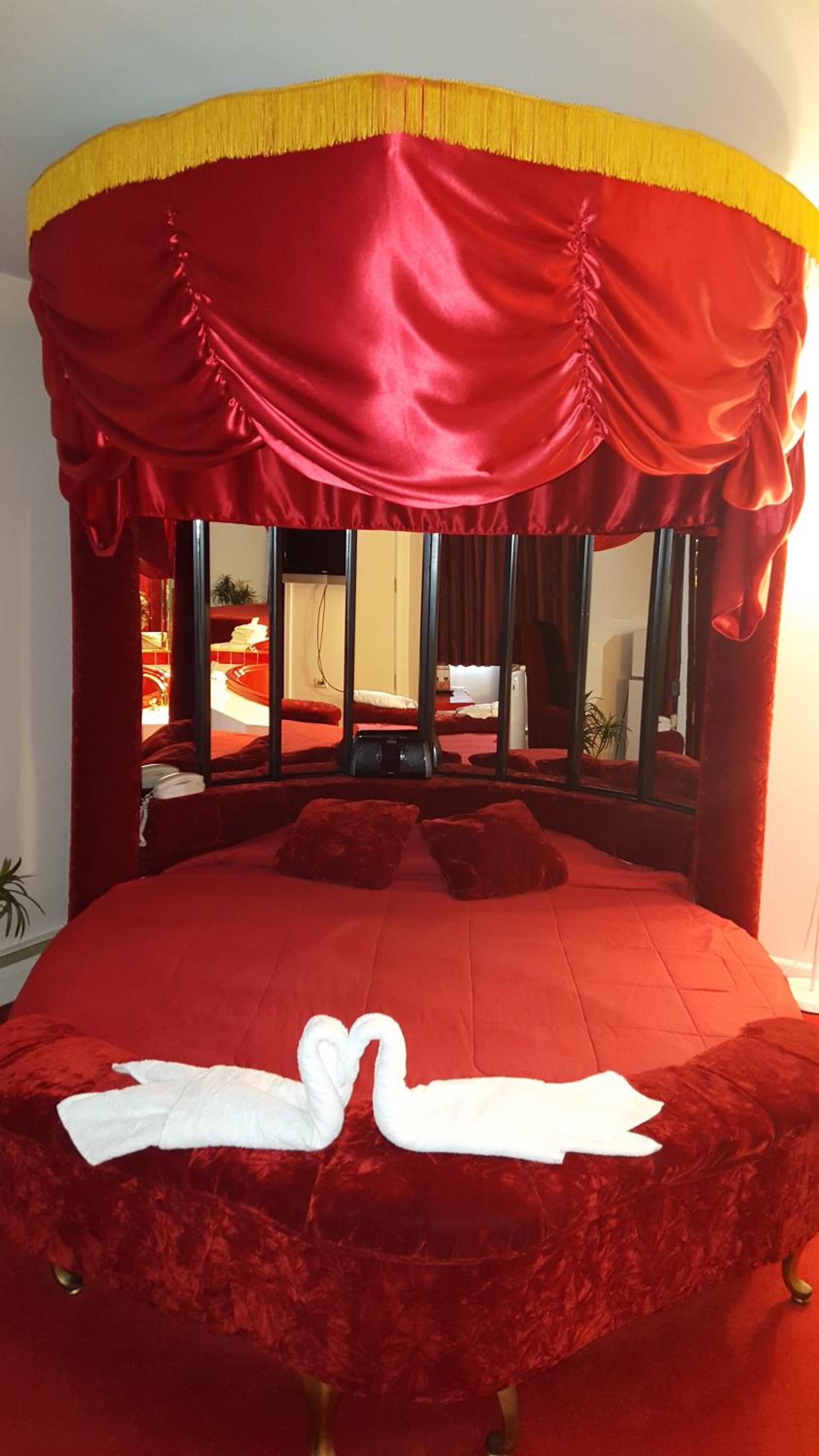 New Relax Inn Bridgeview