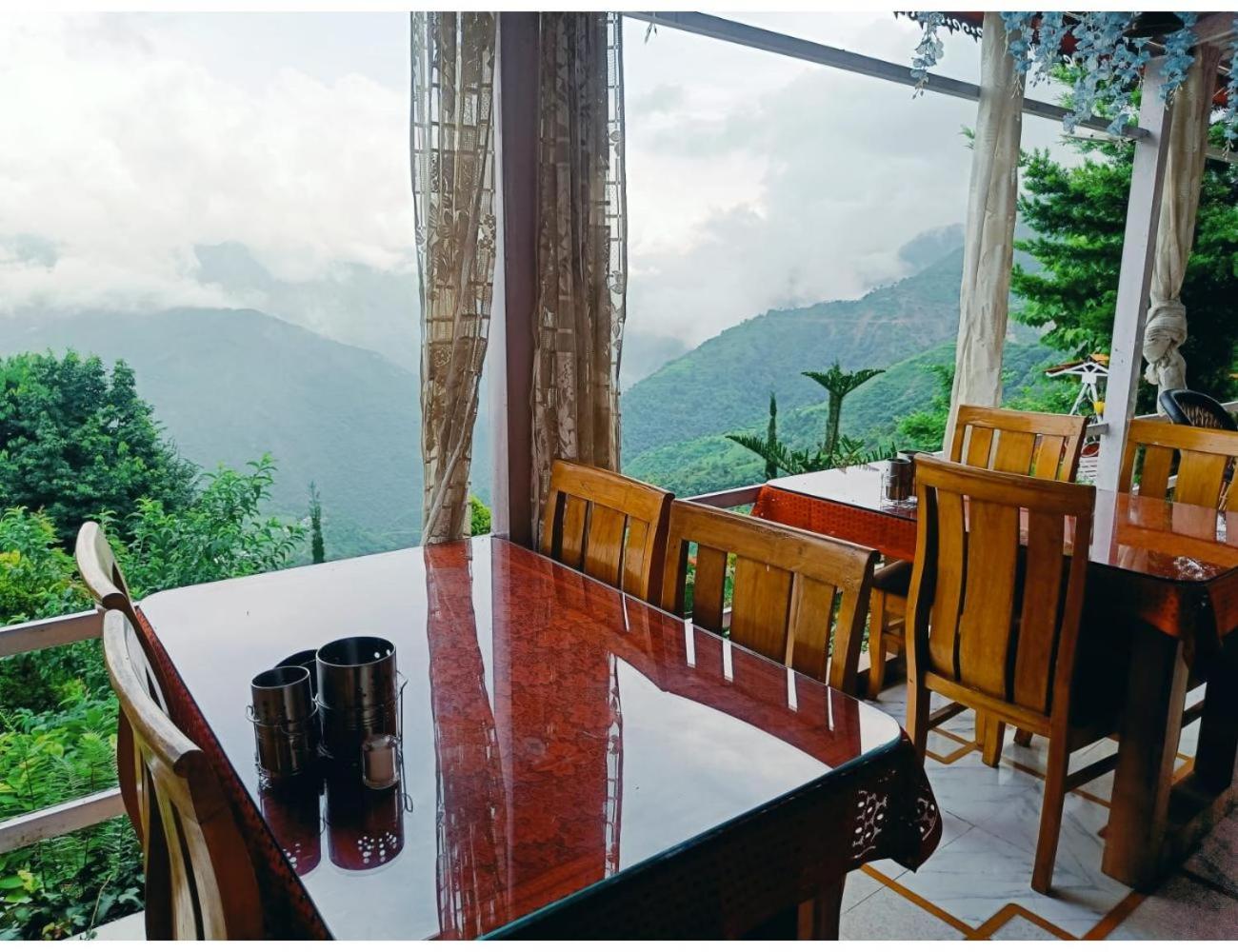 HOTEL LUXMI VILAS INN, Mussoorie