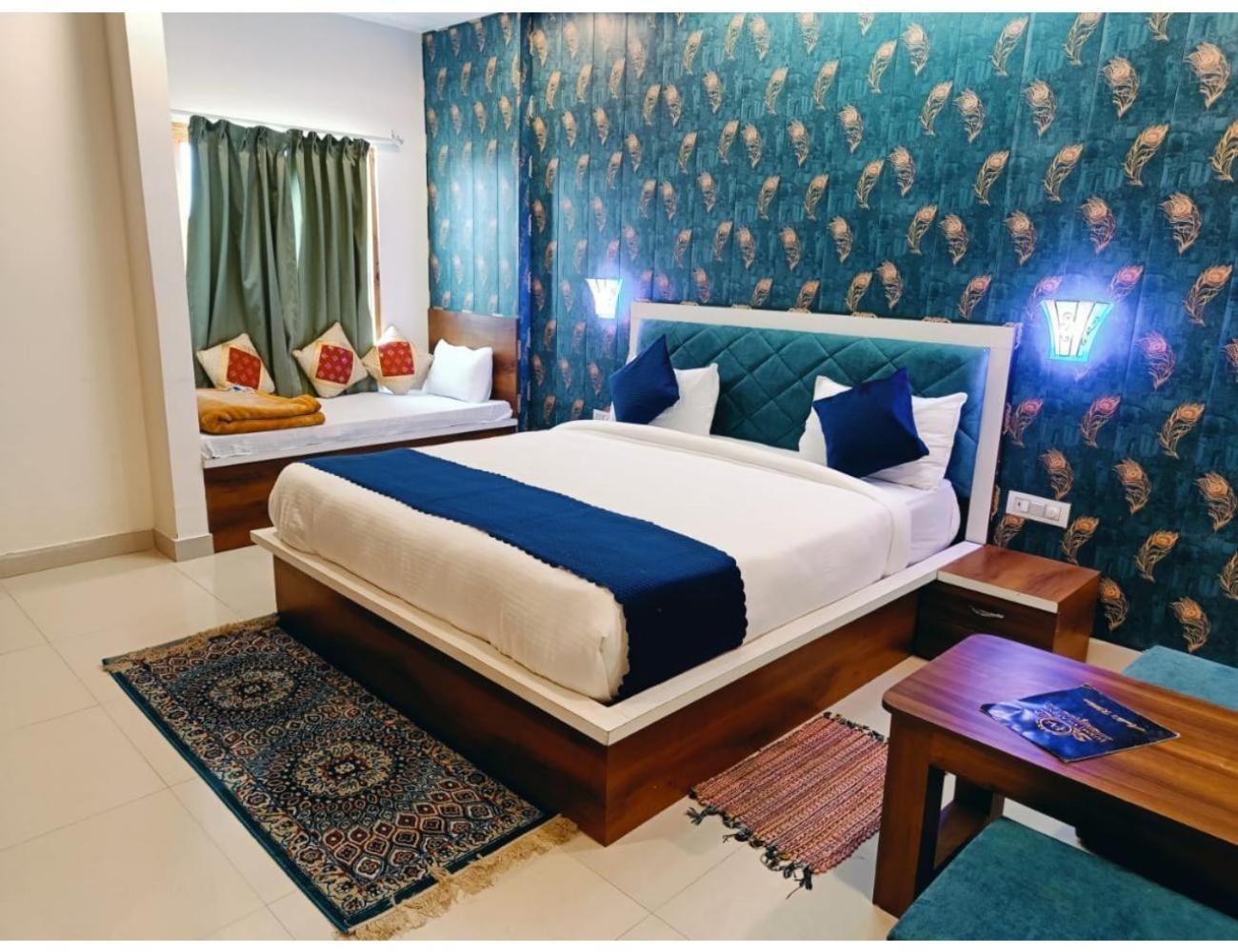 HOTEL LUXMI VILAS INN, Mussoorie