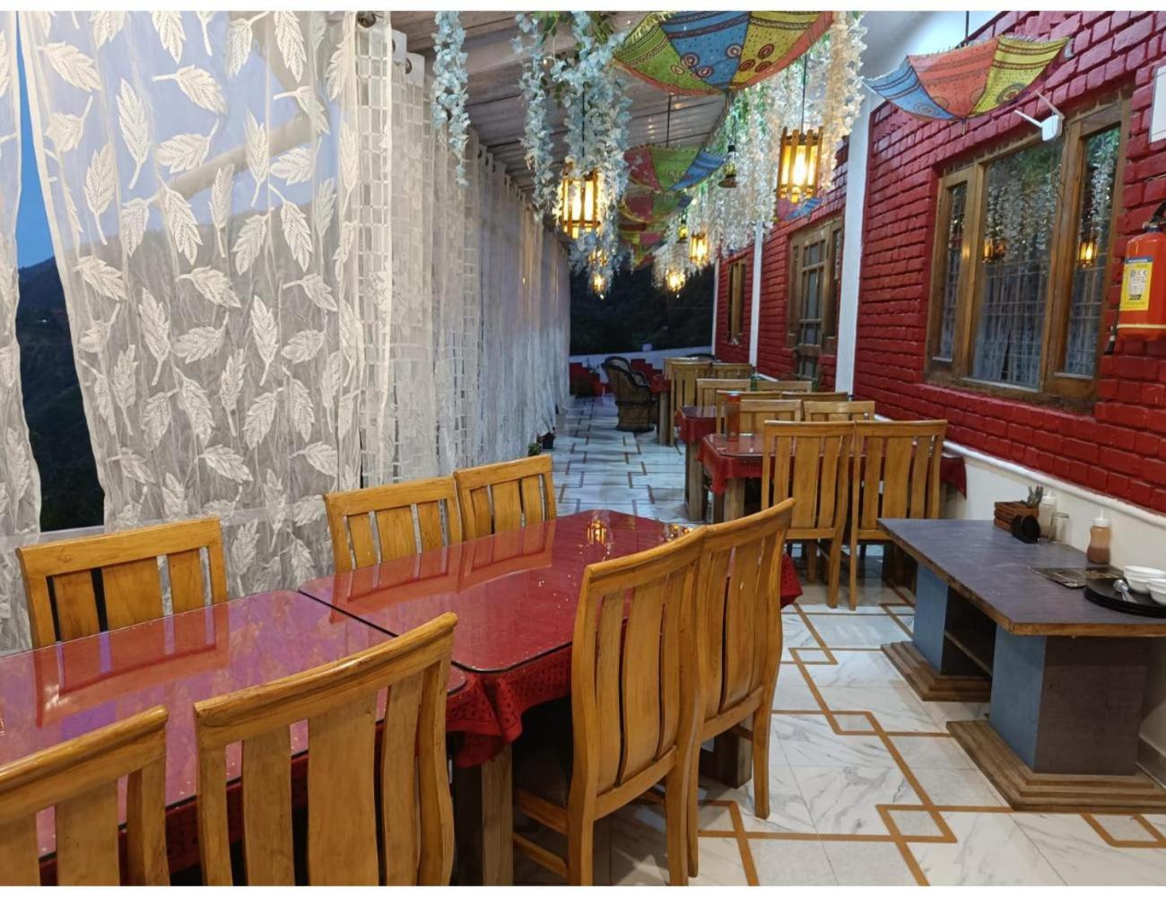 HOTEL LUXMI VILAS INN, Mussoorie