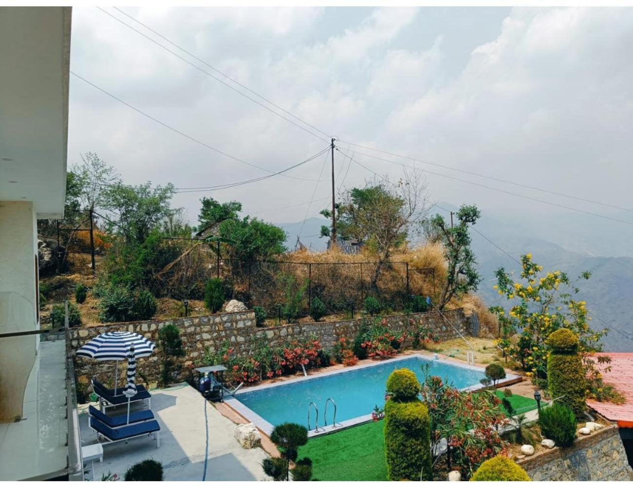 HOTEL LUXMI VILAS INN, Mussoorie