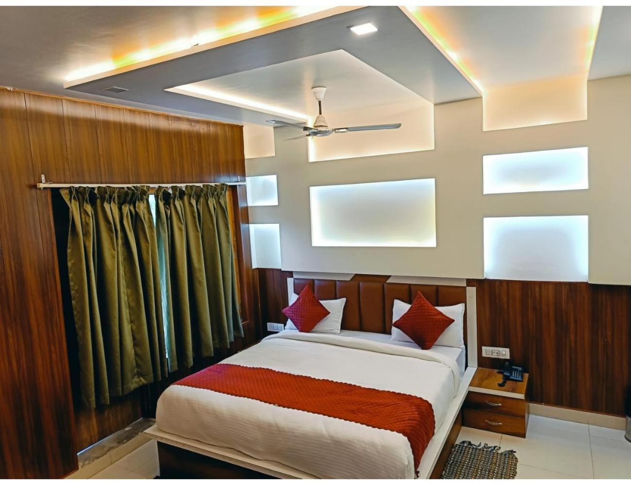 HOTEL LUXMI VILAS INN, Mussoorie