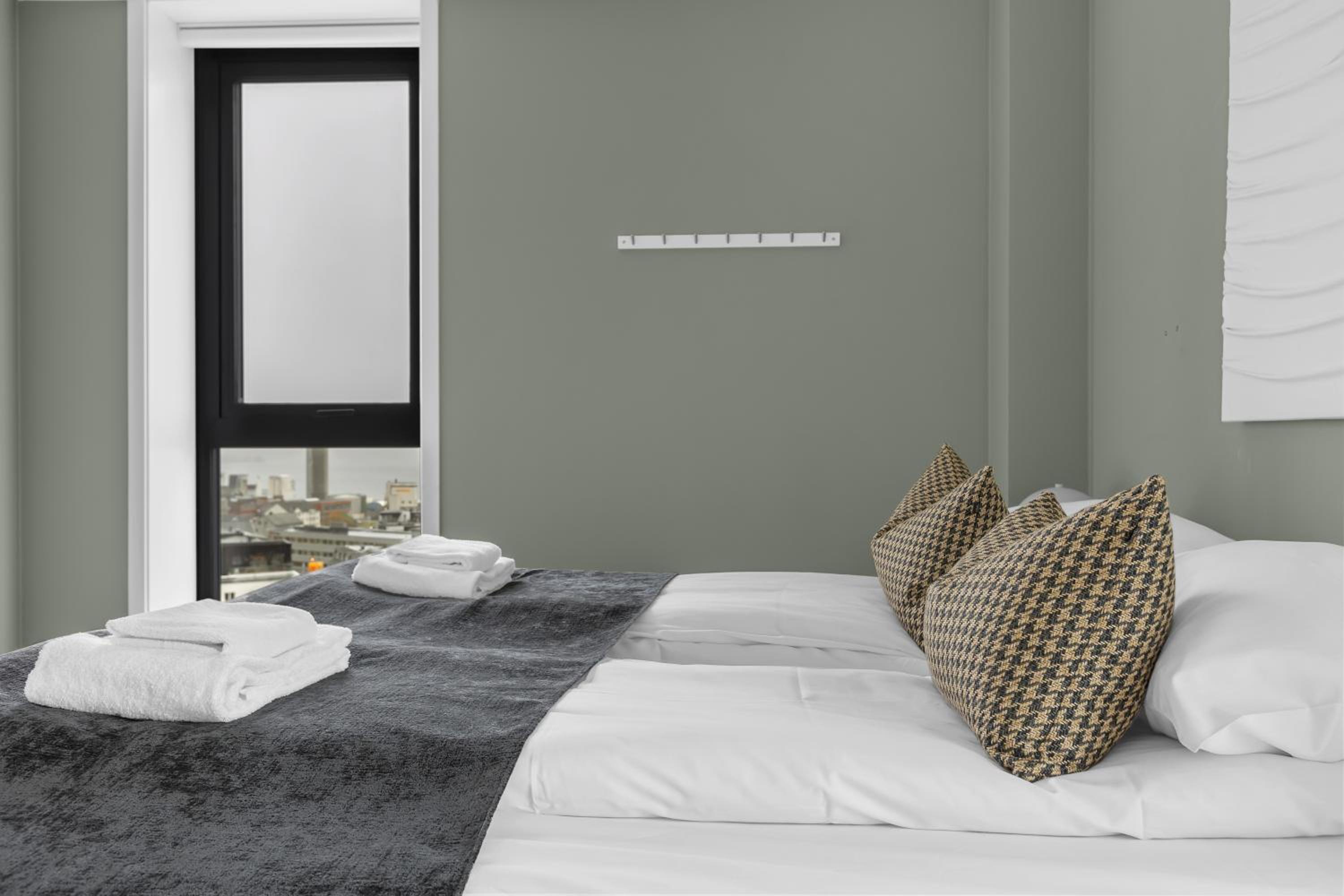 The View - City center apartment with spectacular views view 3