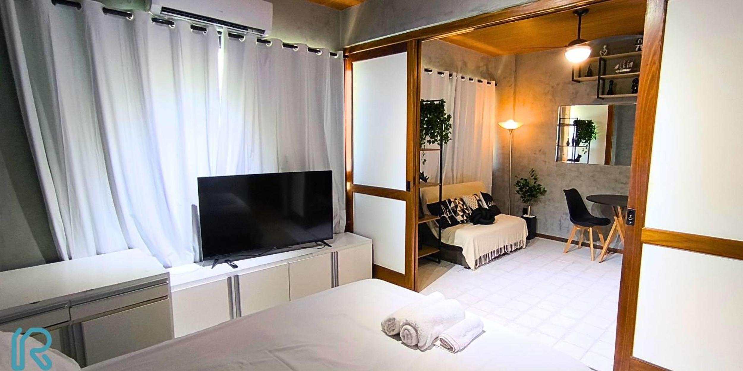 Studio Completo Pituba Wifi Ar Condicionado - EDF Frente mar