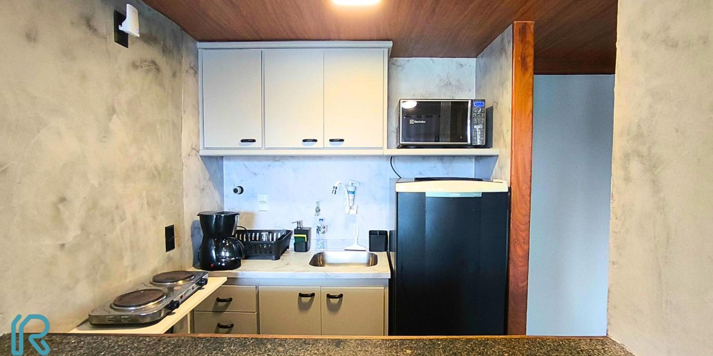 Studio Completo Pituba Wifi Ar Condicionado - EDF Frente mar