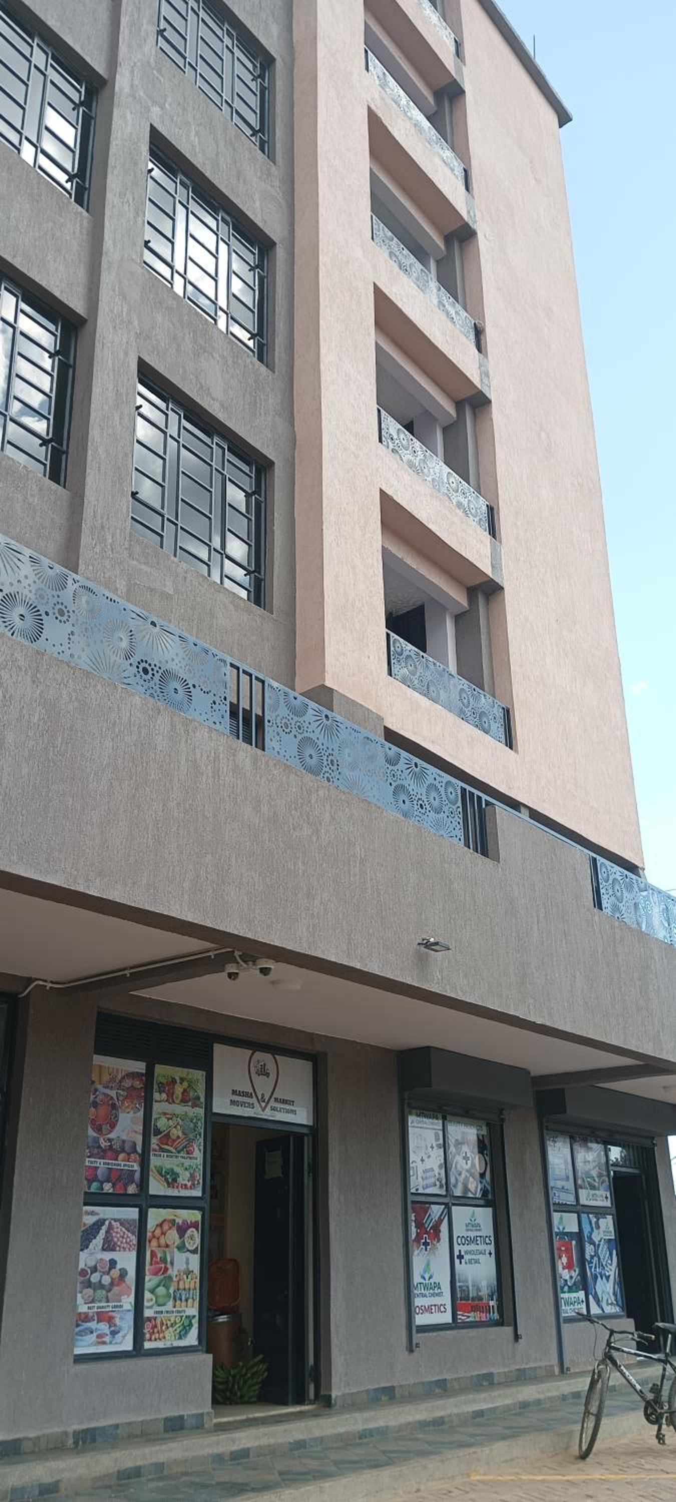 Photo 8