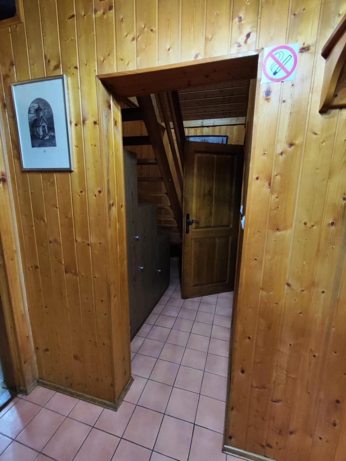 Photo 51