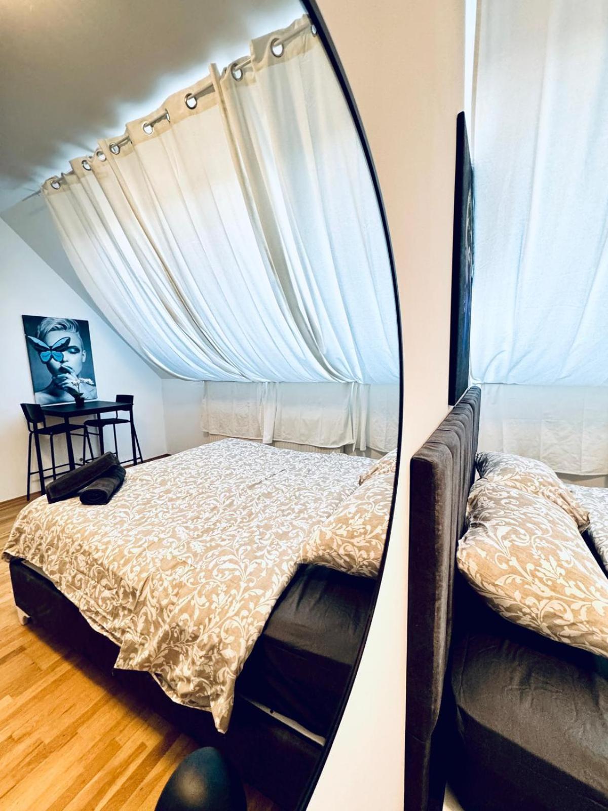 Comfy 4BR Apt- Nearby Schönbrunn