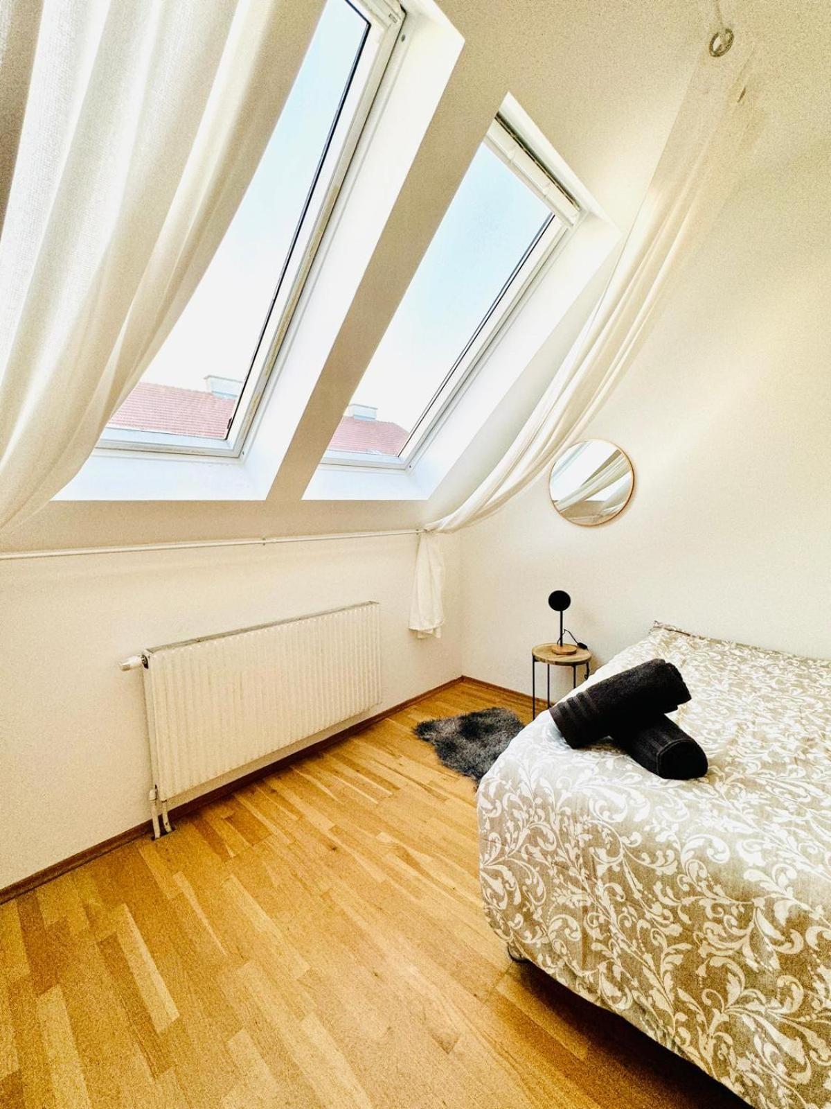 Comfy 4BR Apt- Nearby Schönbrunn