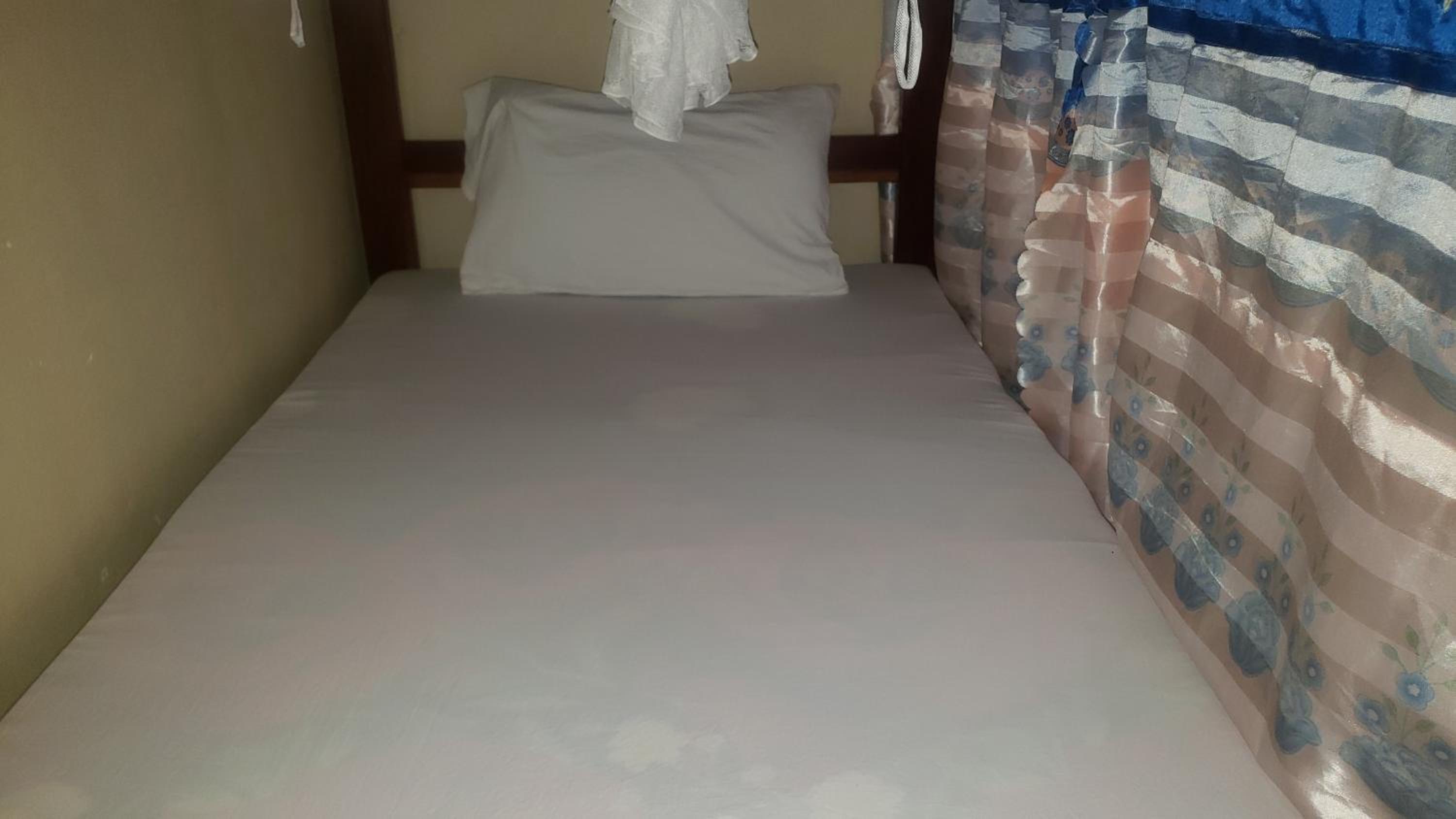 L&j modern backpackers BnB