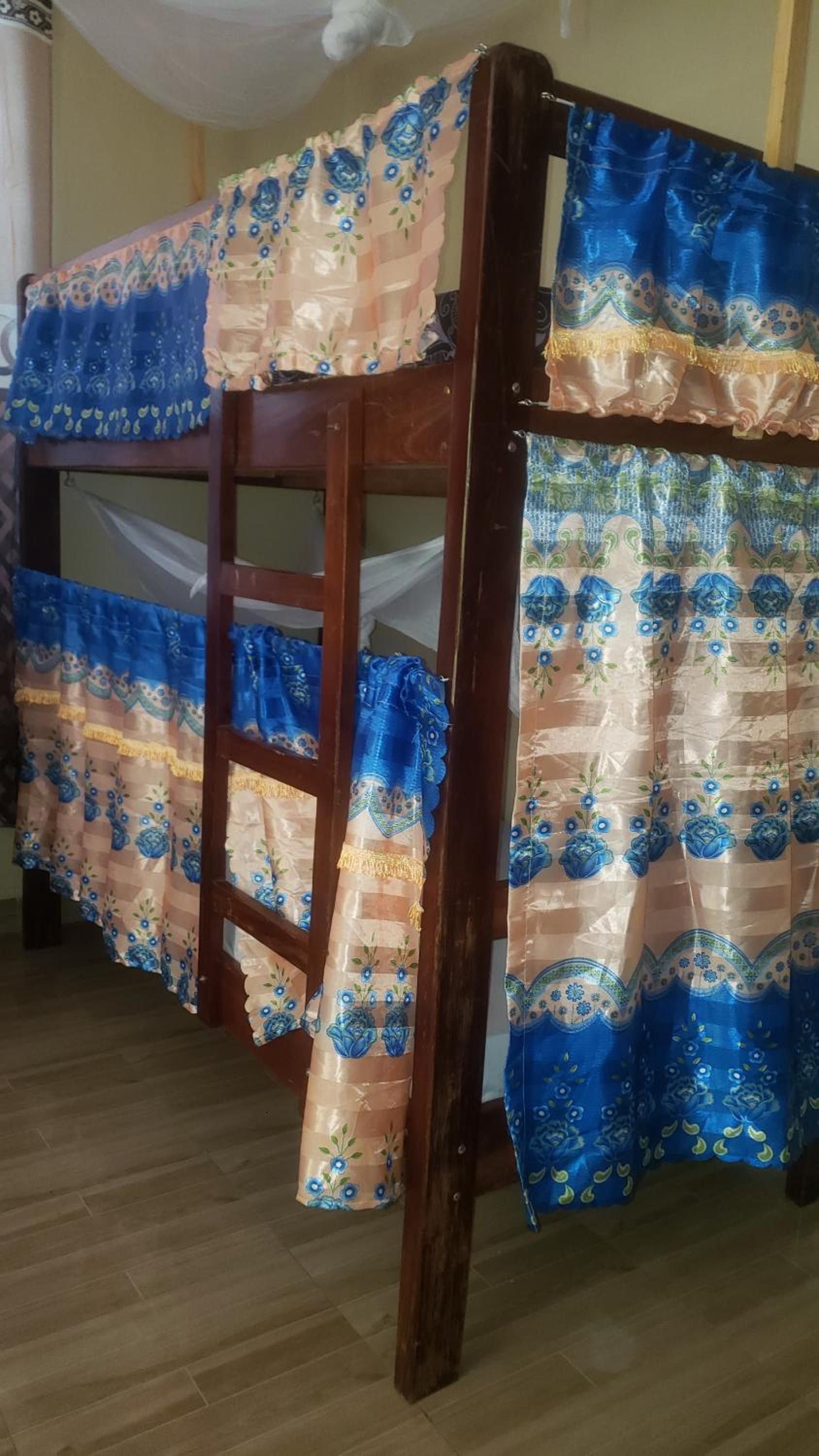 L&j modern backpackers BnB