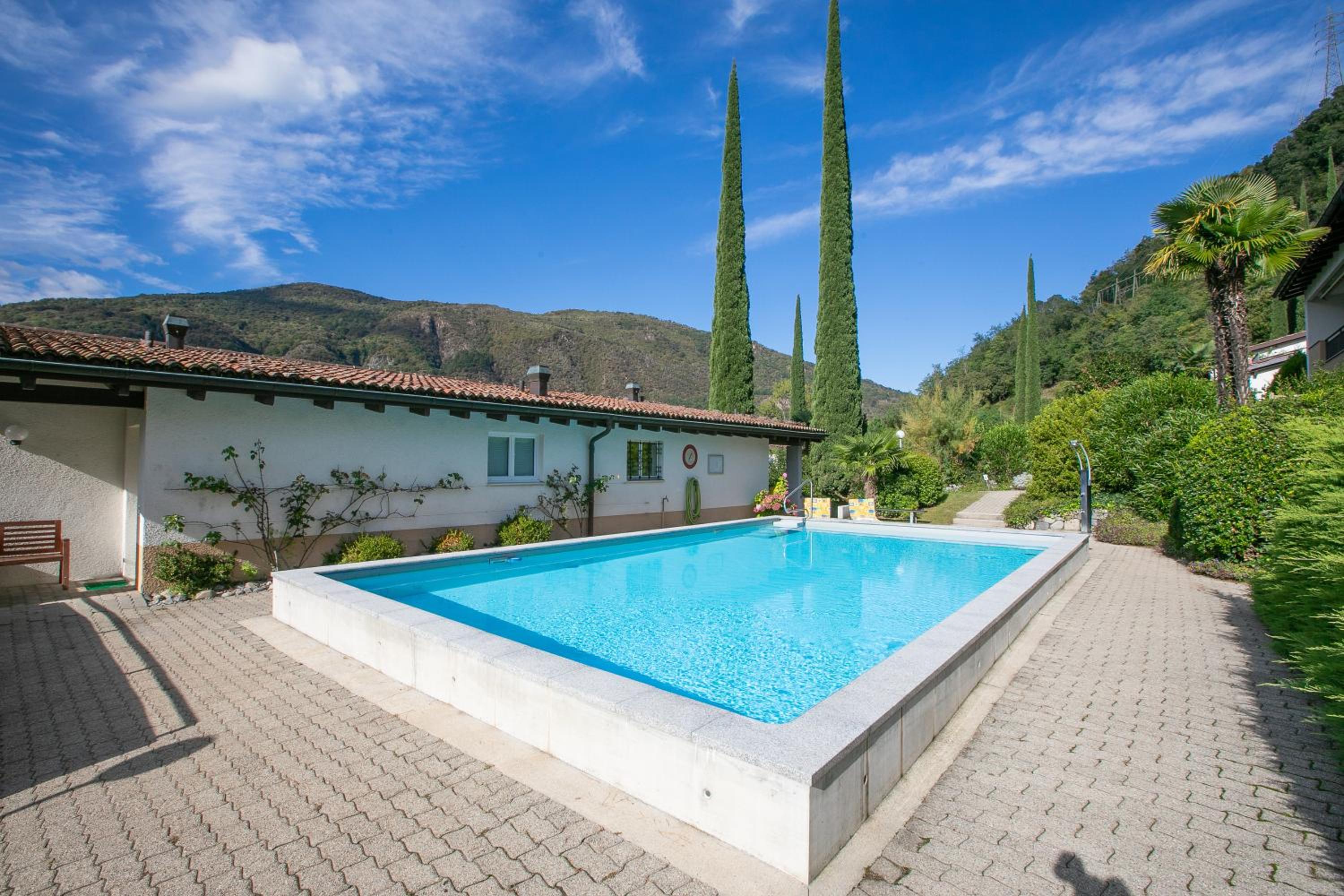 Miralago Lakeview Morcote With Pool - Happy Rentals