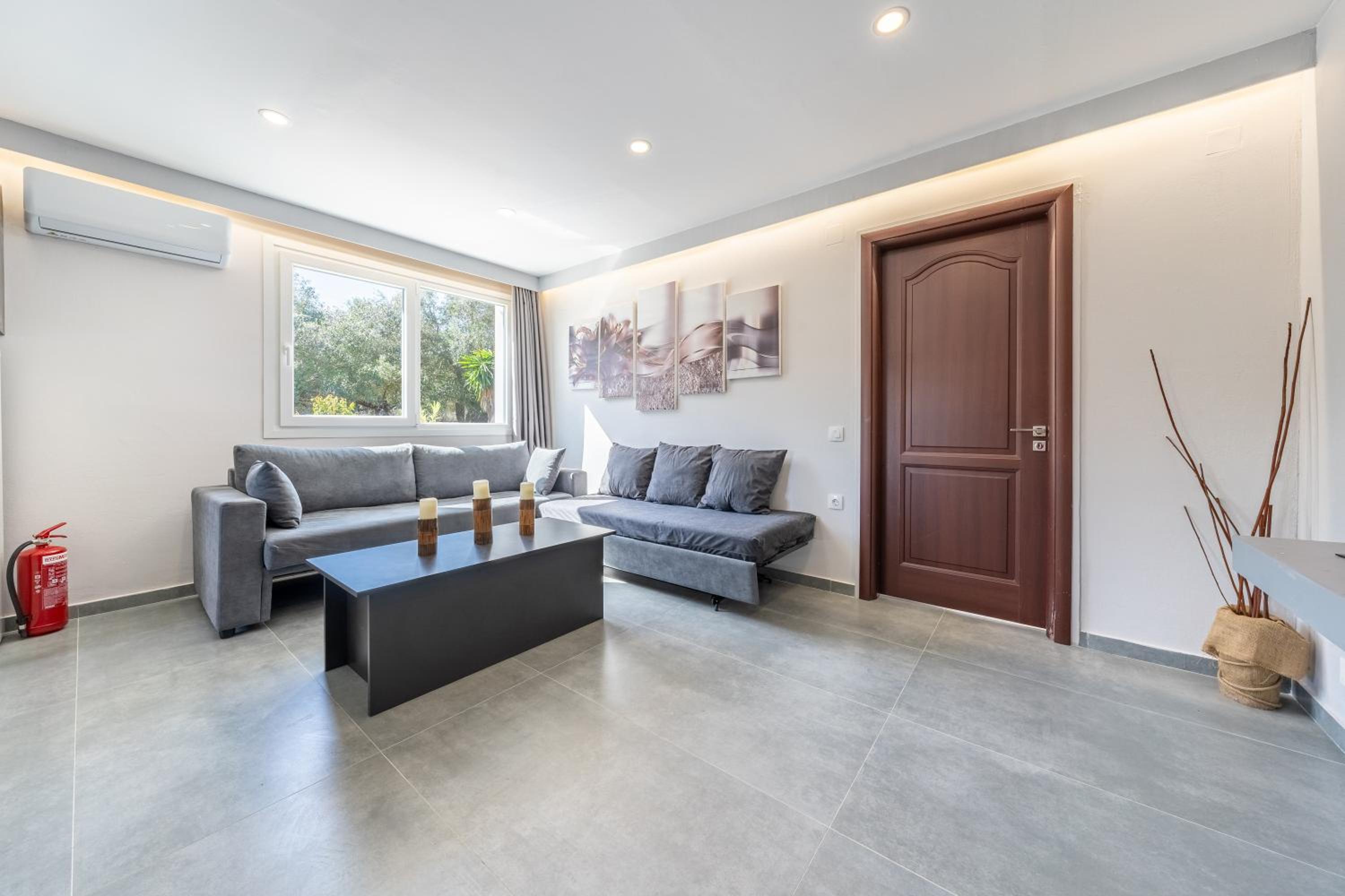 Starry Sky Luxury Apartment 1 view 3