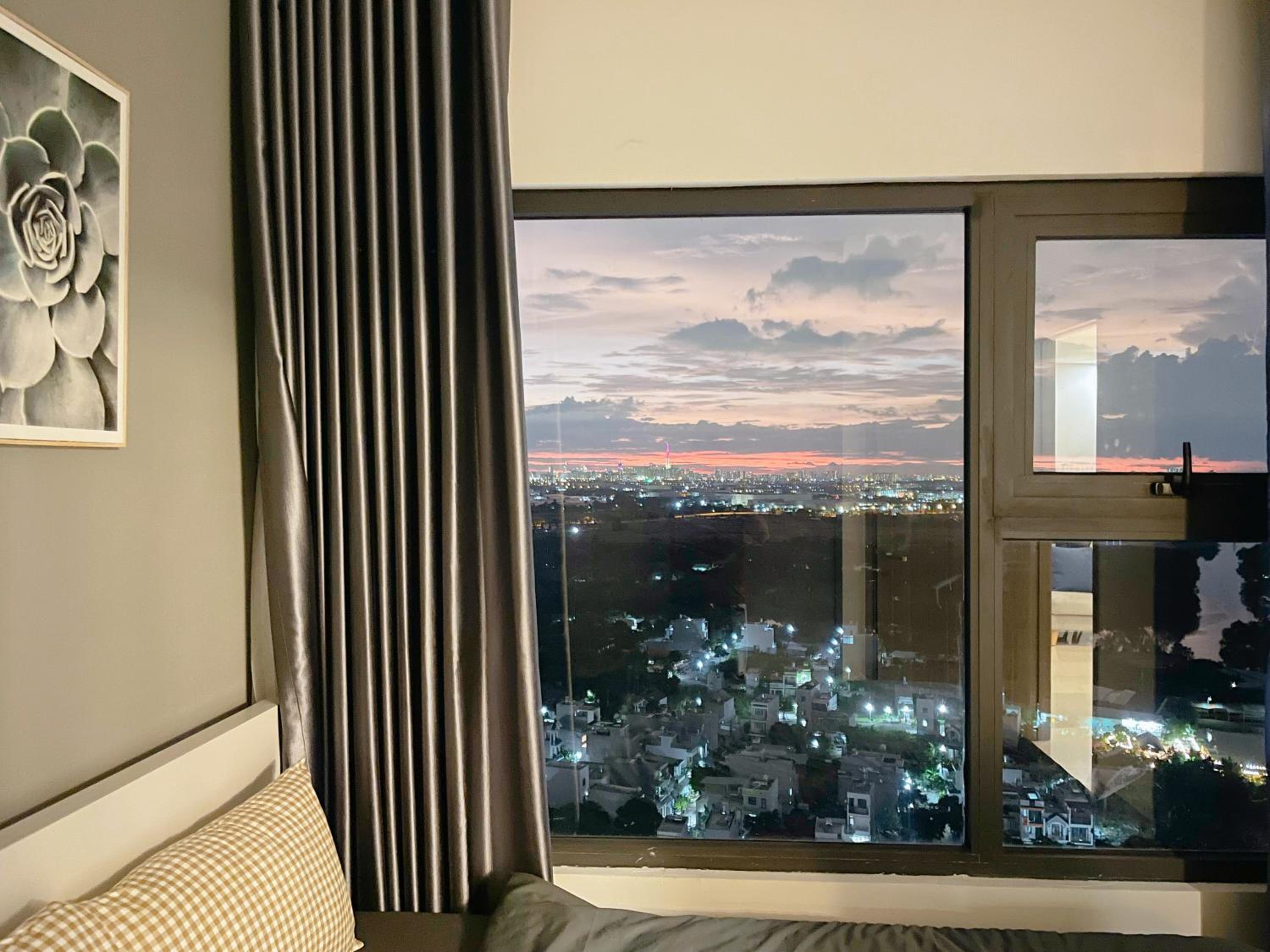 2BR 69m2 Beautiful view at Vinhomes Grand Park