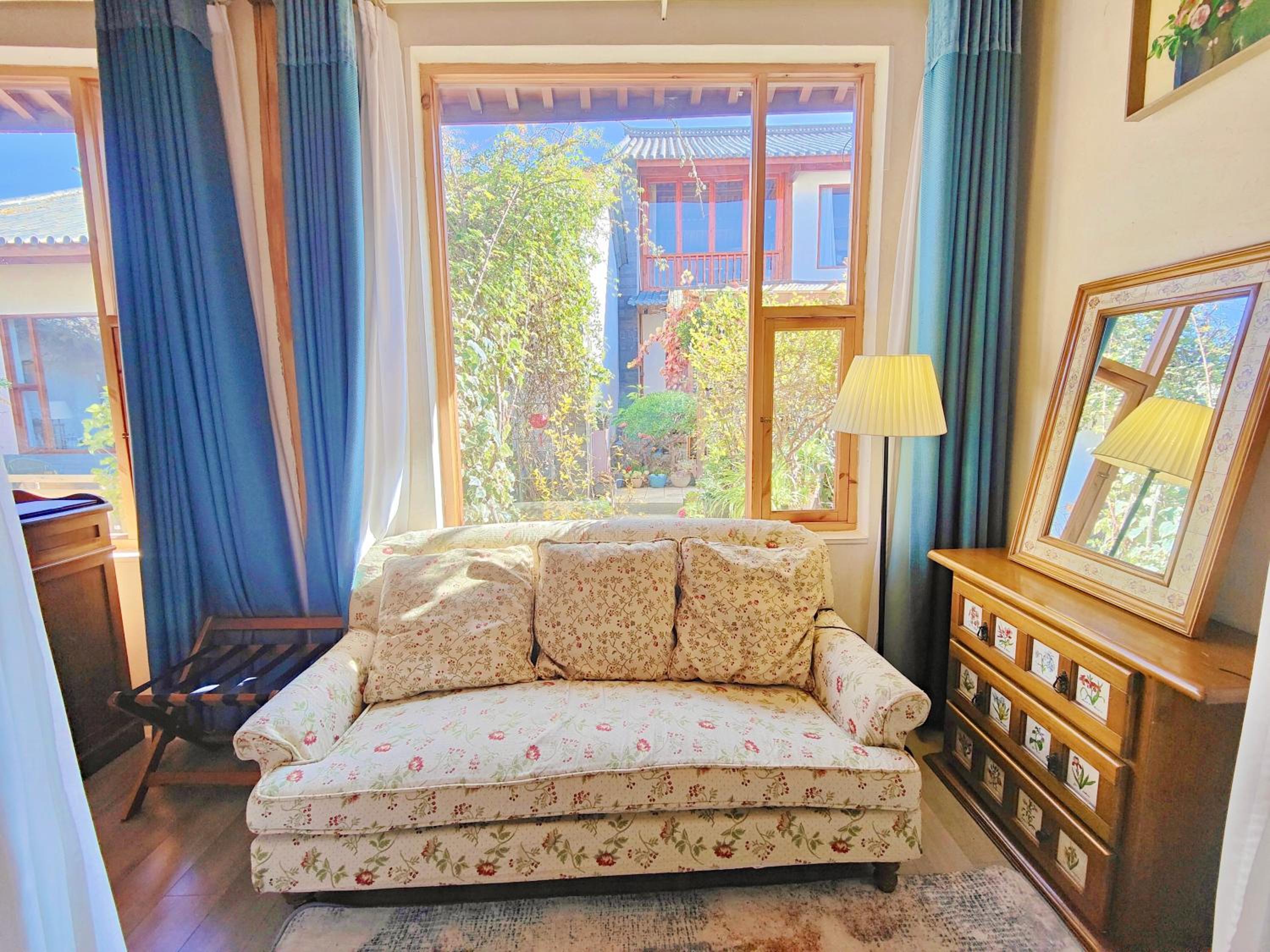 Jianchuan Shaxi Huasheli Inn