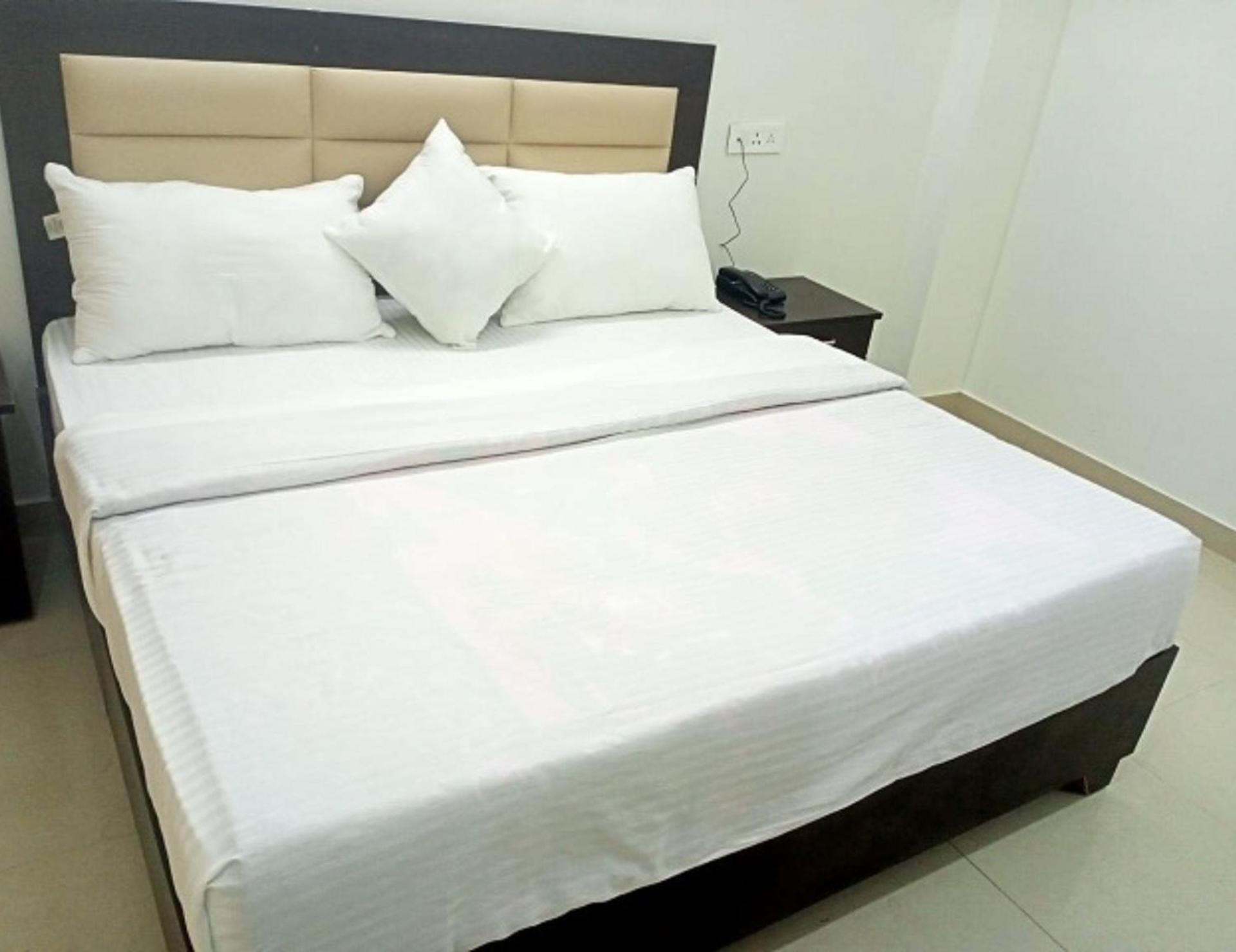 Hotel Nirvanam