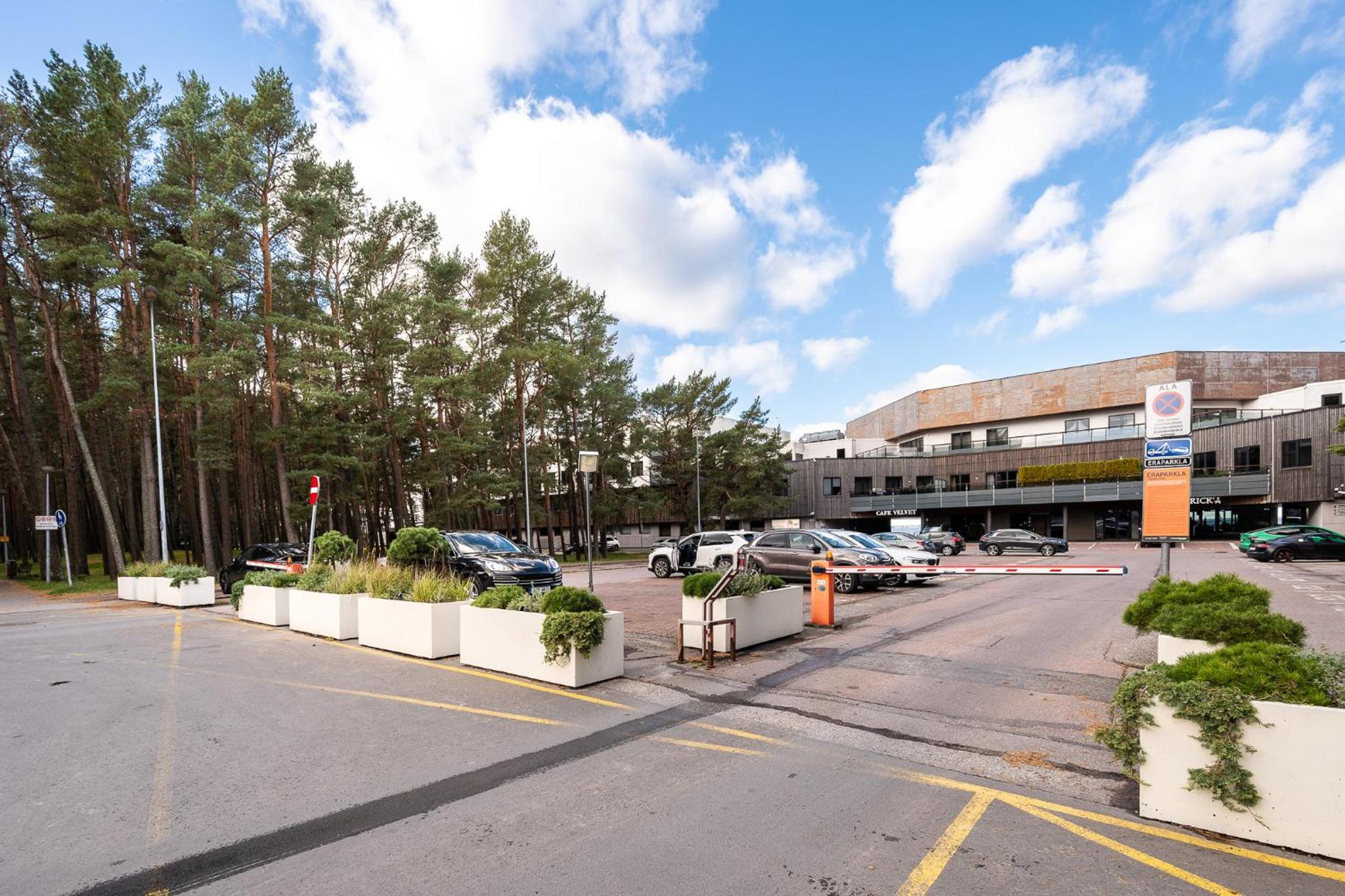 Pirita Beach Studio with Parking