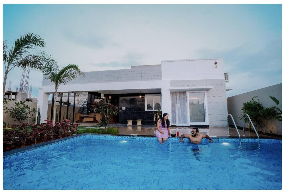 Viro Villa