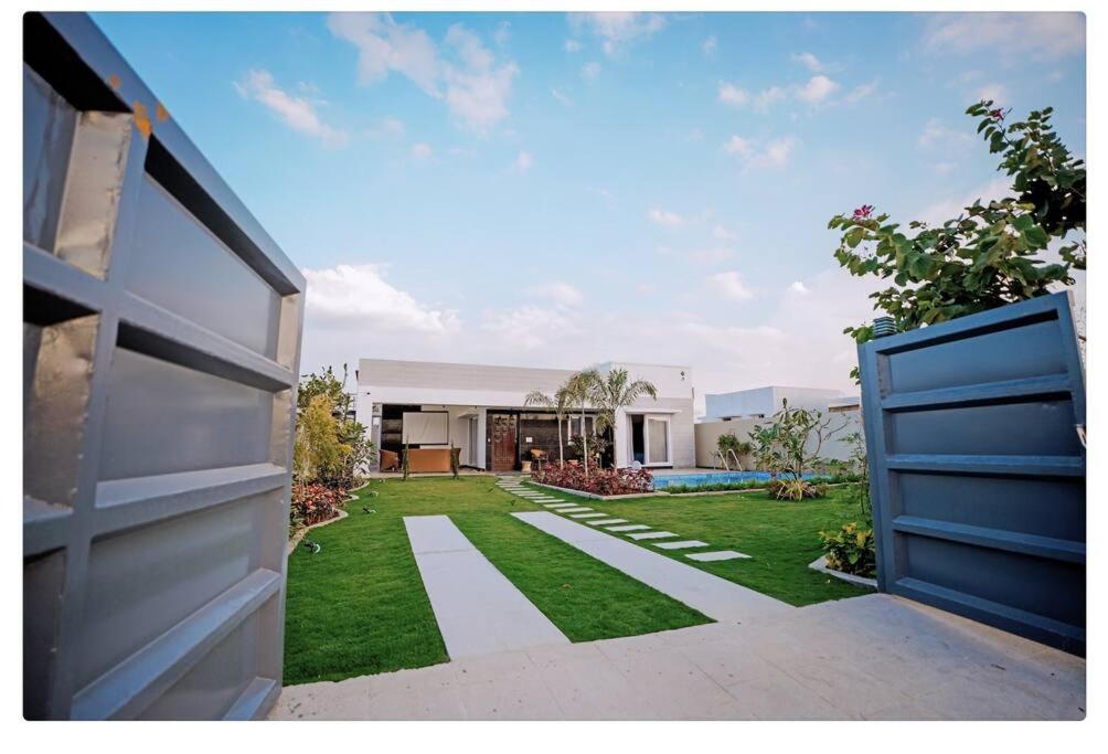 Viro Villa