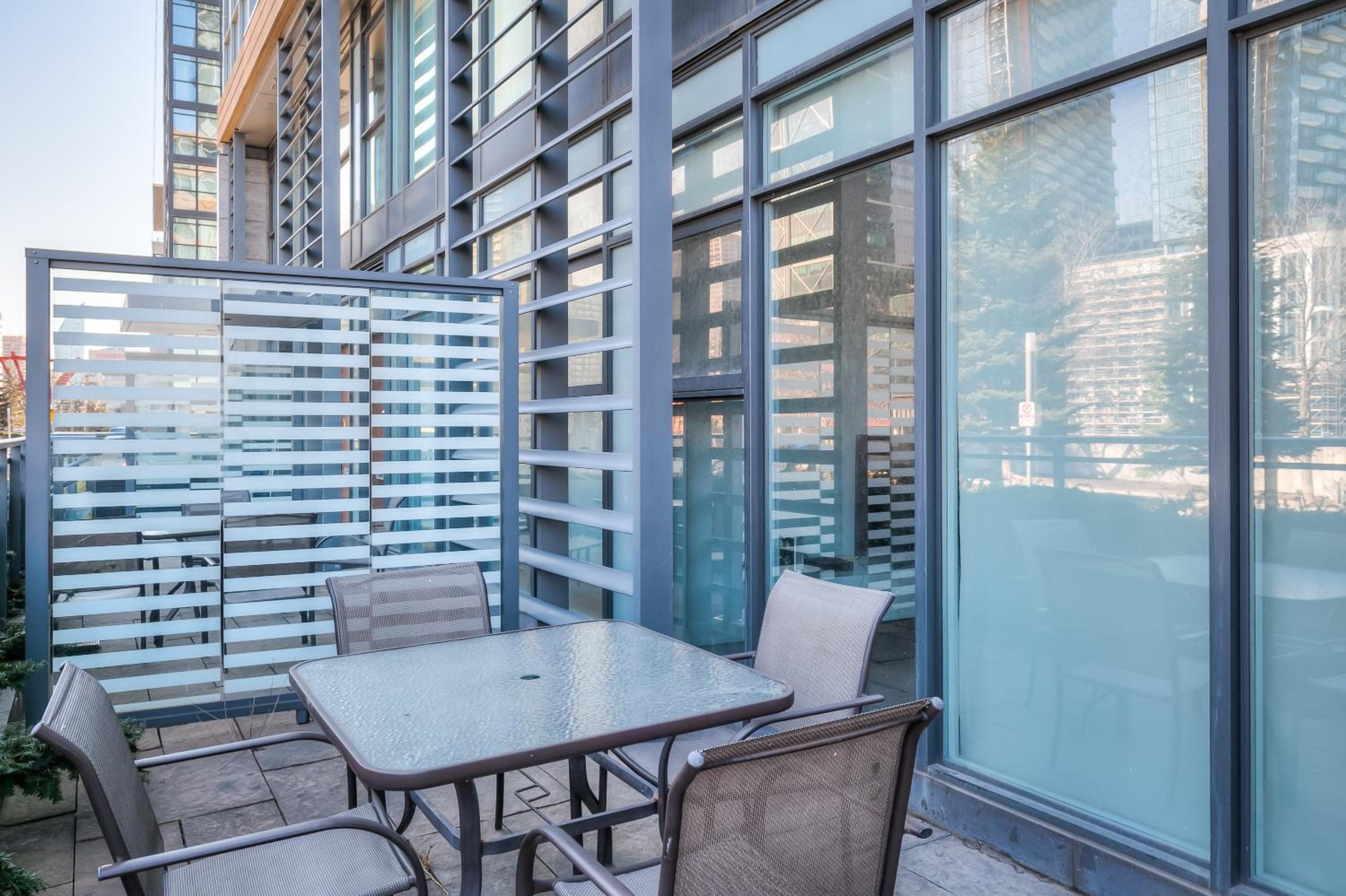 4BR Townhouse Premium double story loft Townhouse