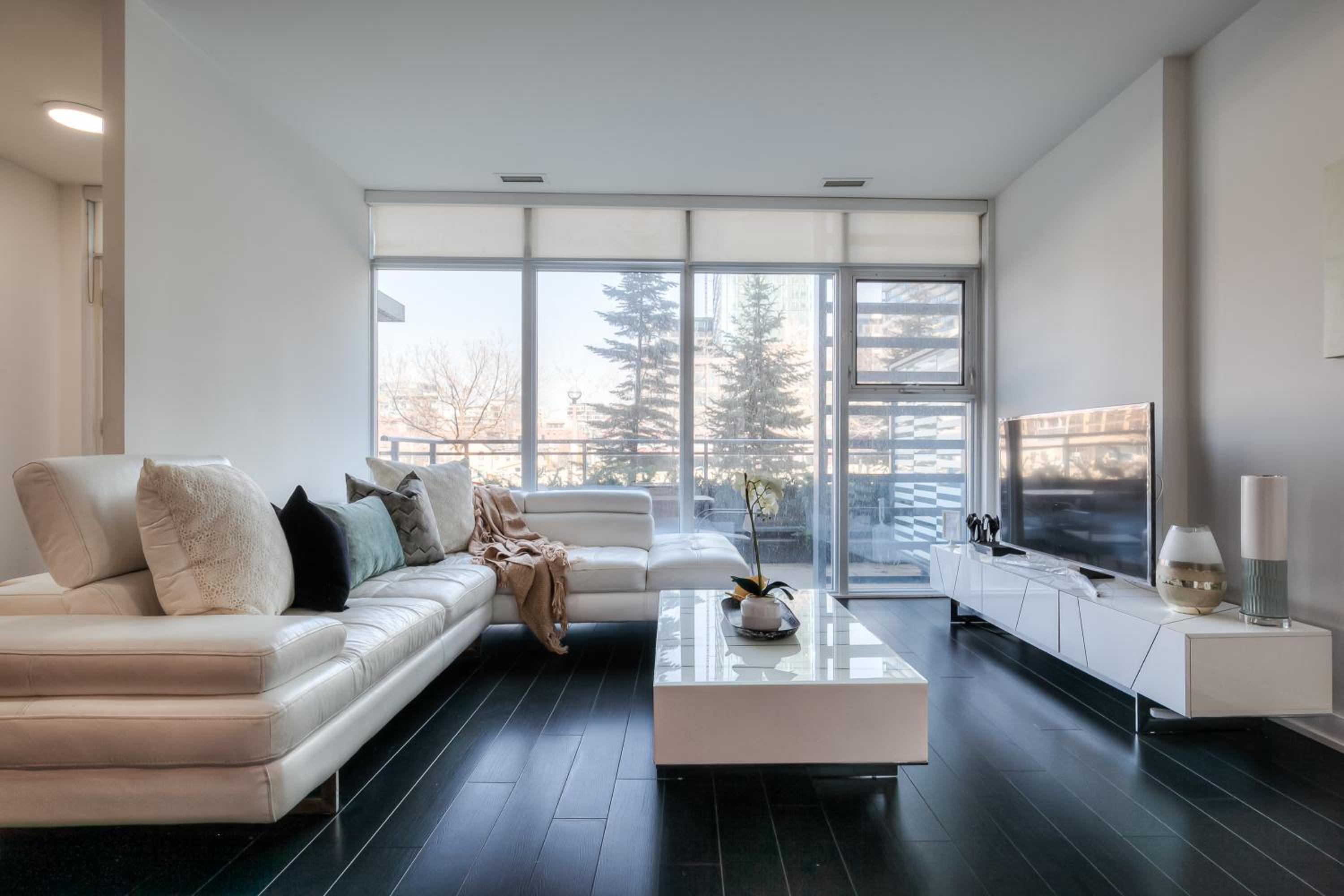 4BR Townhouse Premium double story loft Townhouse