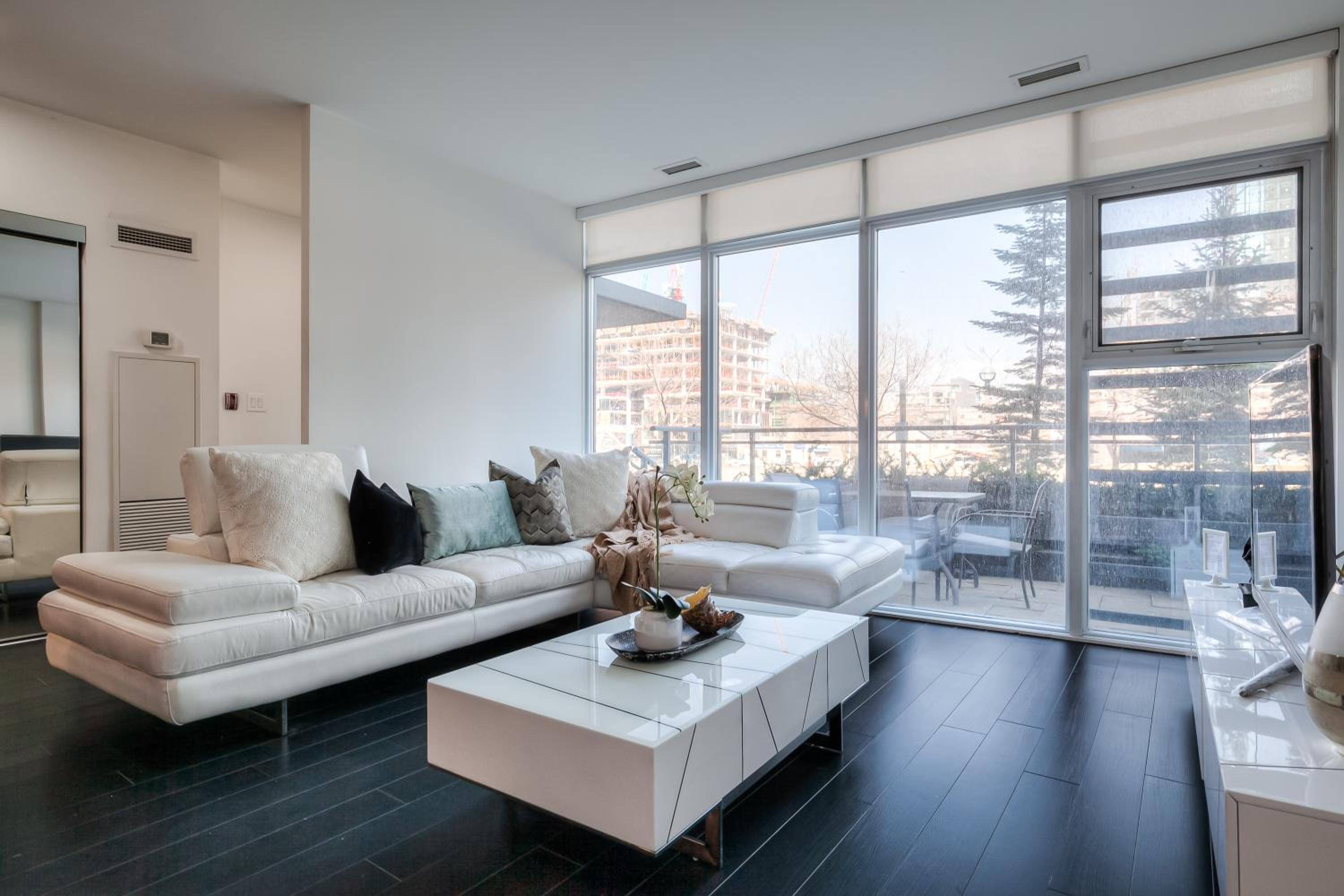 4BR Townhouse Premium double story loft Townhouse
