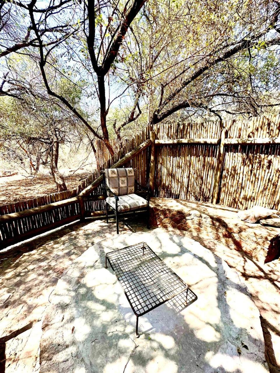 Mabalingwe Nature Reserve - Elephant Lodge - Tjaila