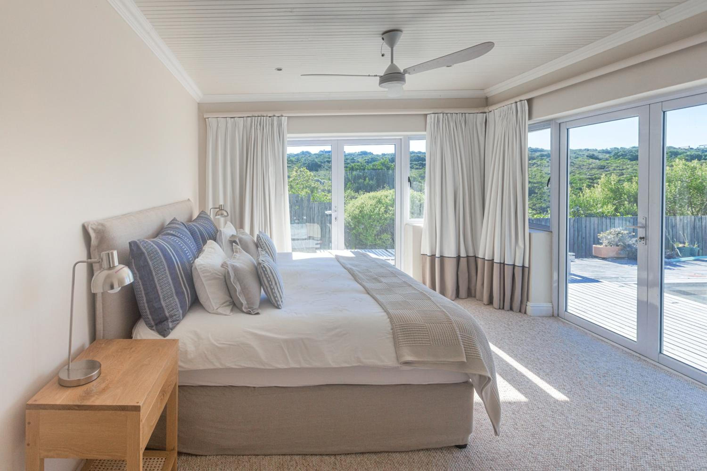 Classy Accommodation with Great Views view 5