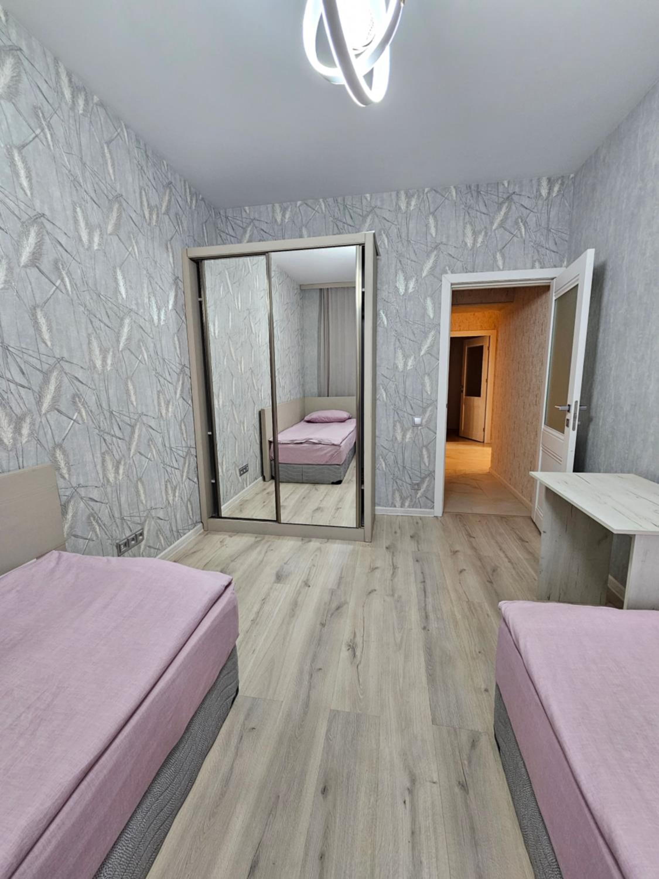 Victory Avenue 42a Apartment
