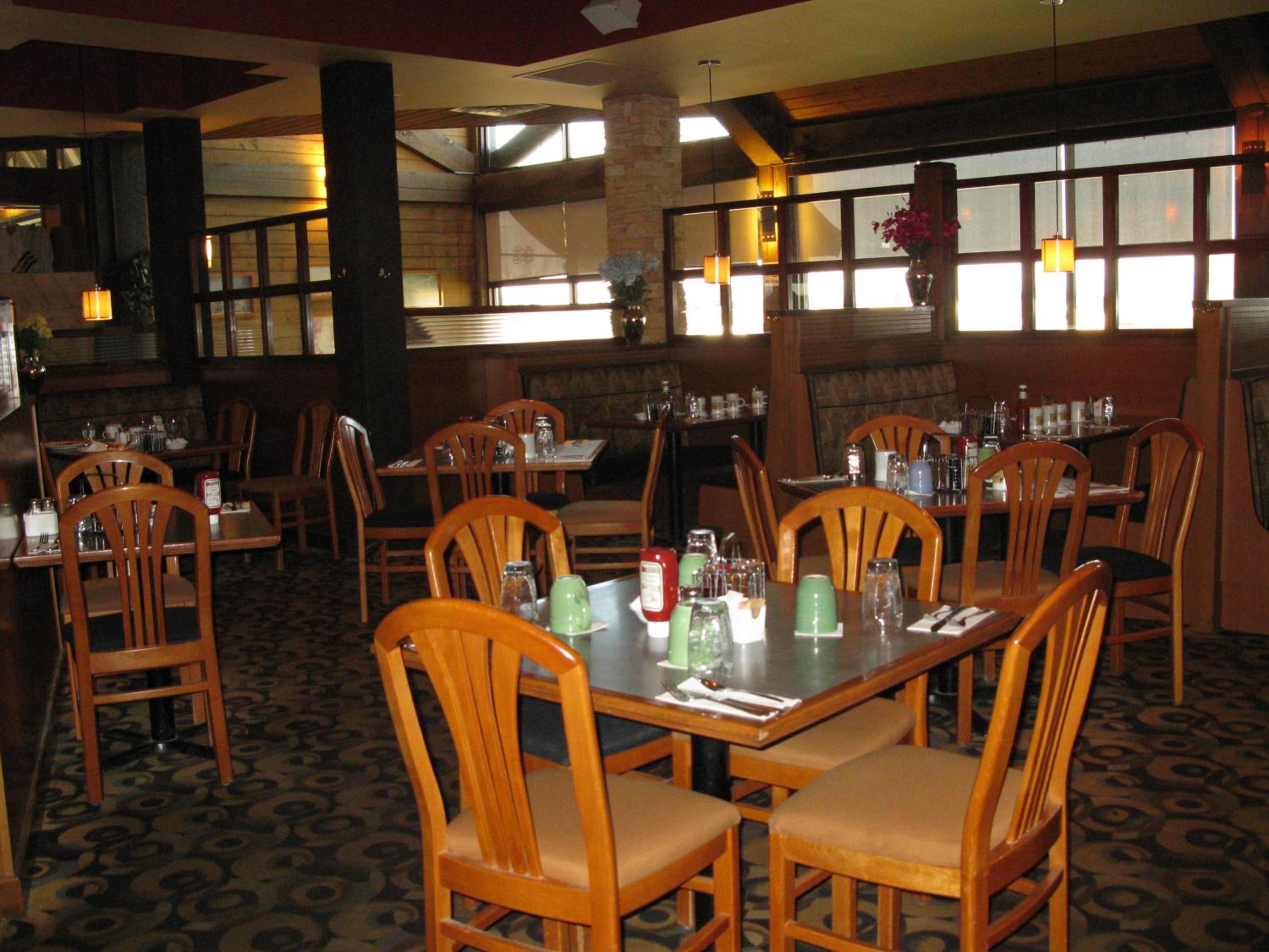 Walking Eagle Inn & Lodge