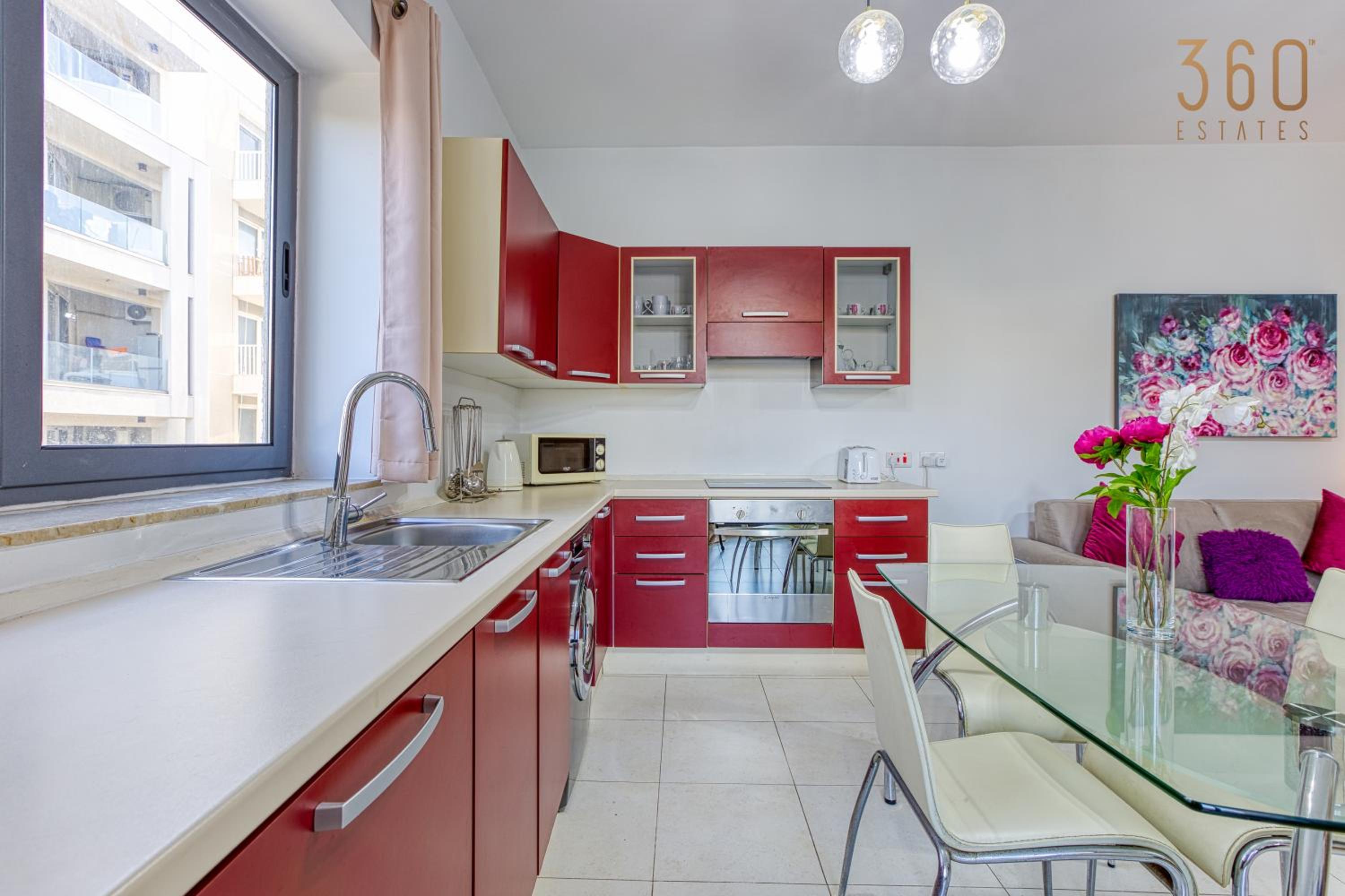 Lovely 1BR Apt with private balcony in Gzira by 360 Estates view 3