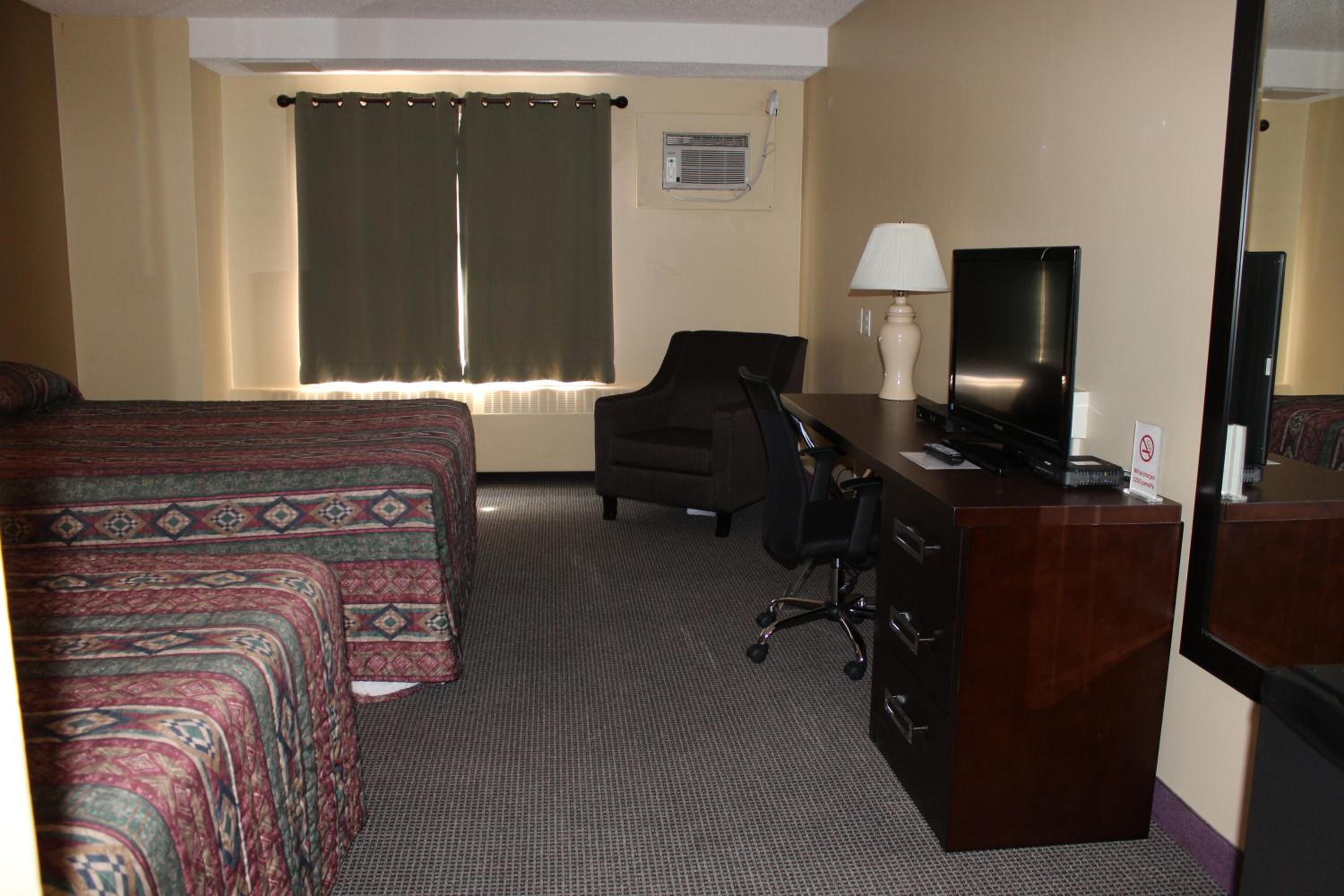 Walking Eagle Inn & Lodge