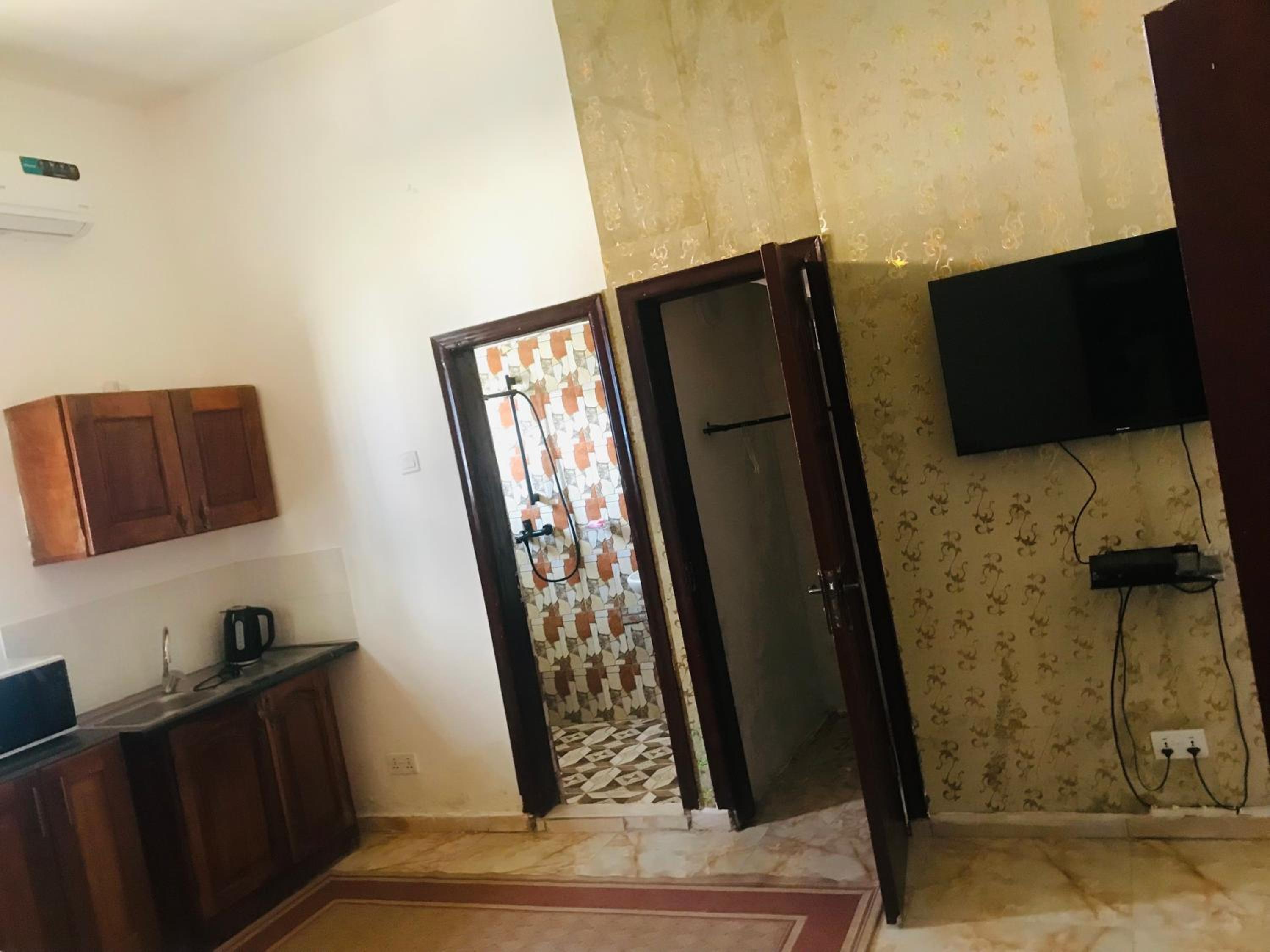 One Bedroom Studio Apartment SS4-SALIEU view 2
