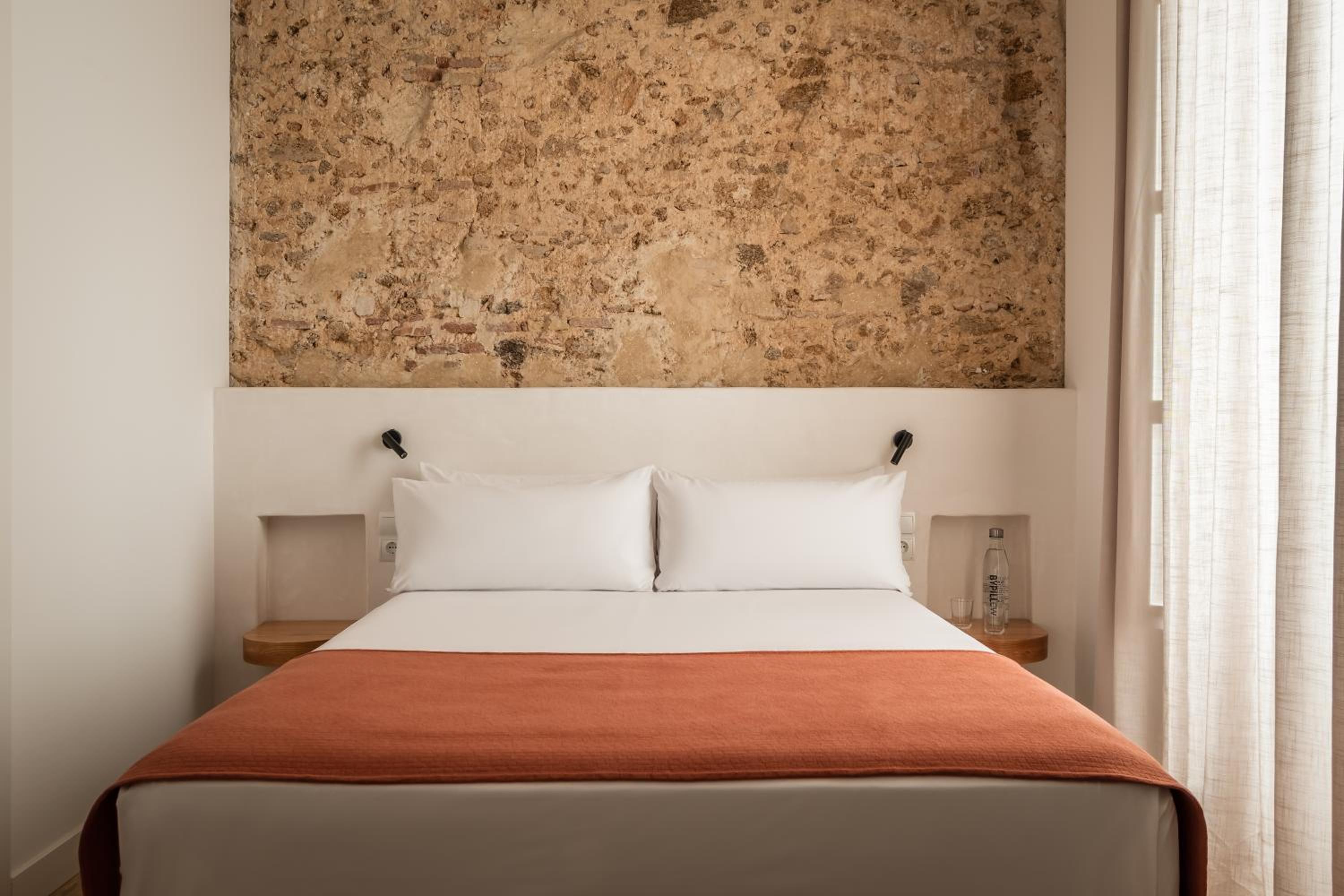 BYPILLOW Casa Gades