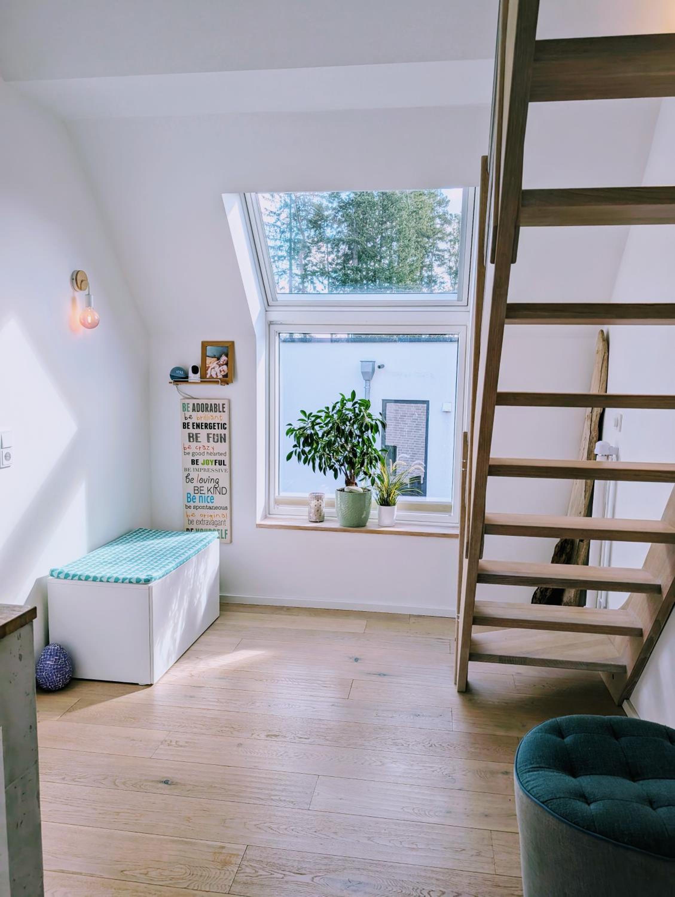 Architektenhaus mit Spielplatz, Sauna & Pool am Wald nahe Hamburg
