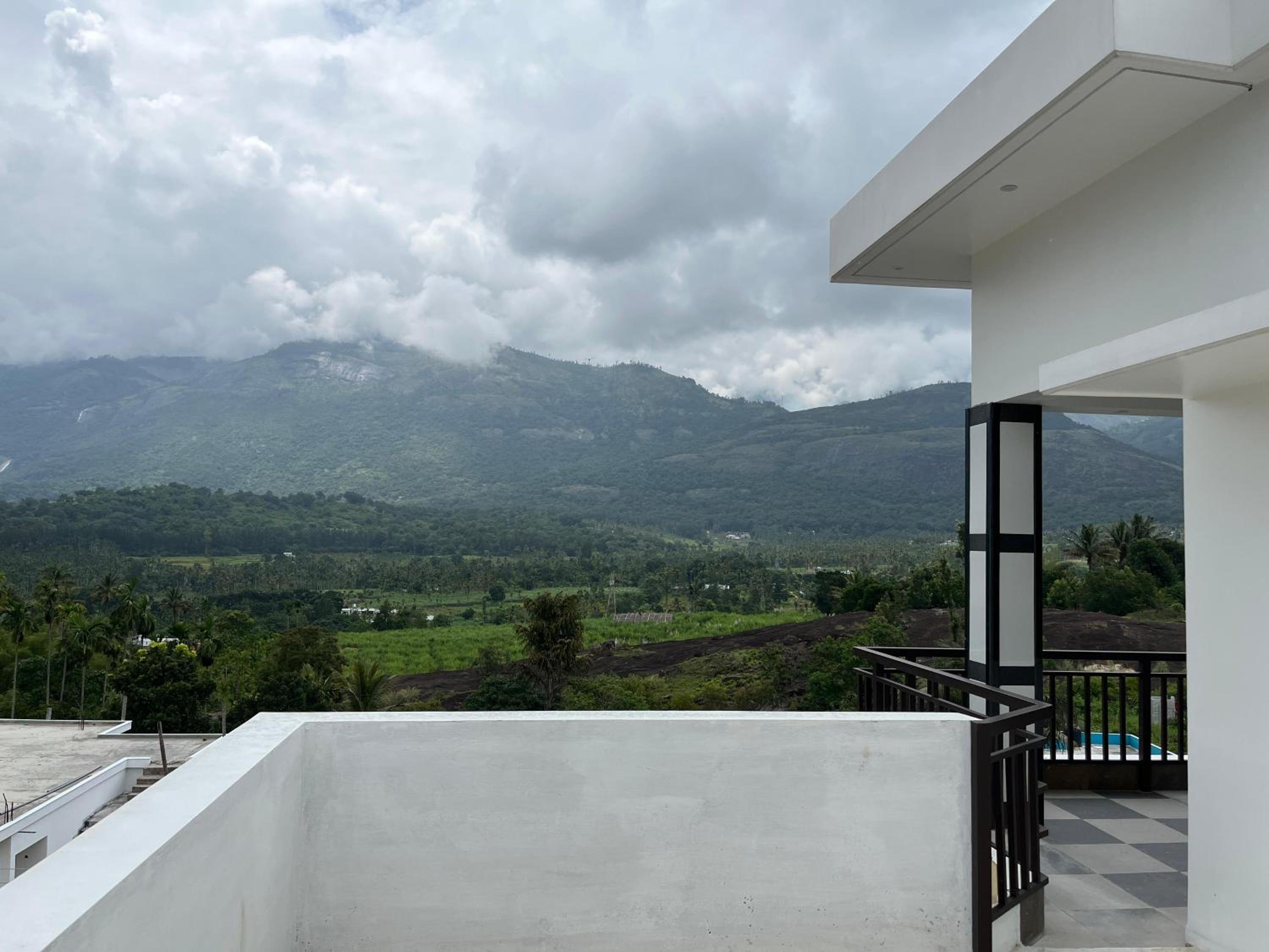Bro Code Marayoor A Premium Family Friendly Retreat with Panoramic Mountain Views view 2