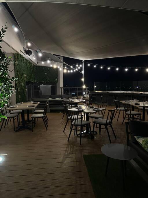 Menlyn Maine Golden Sands