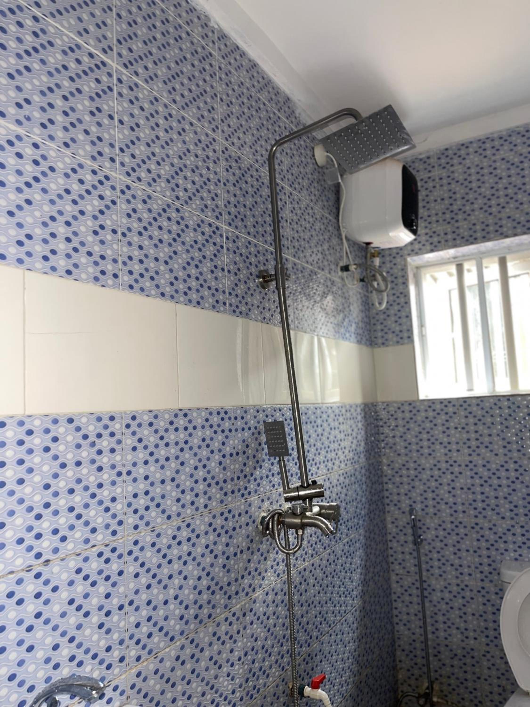 Osa-Paul Royal hotel & suites