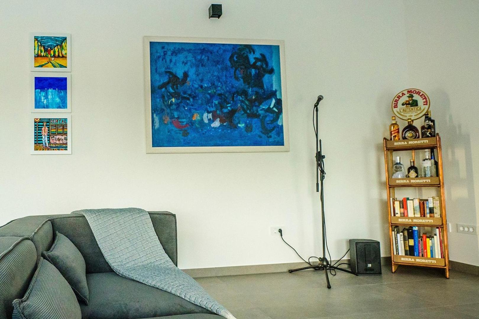 lounge