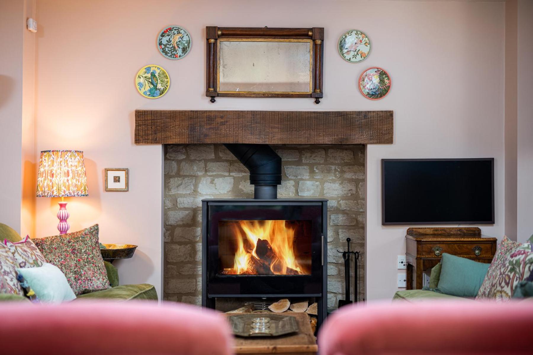 Thames Rest MV26 Lower Mill Estate Cotswolds view 5