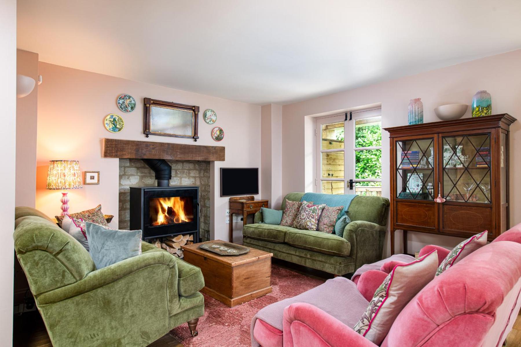 Thames Rest MV26 Lower Mill Estate Cotswolds view 2