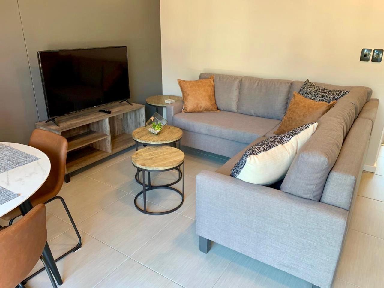 Oyster Lagoon Villa - Luxurious 2 Bed Apartment in Knysna view 2