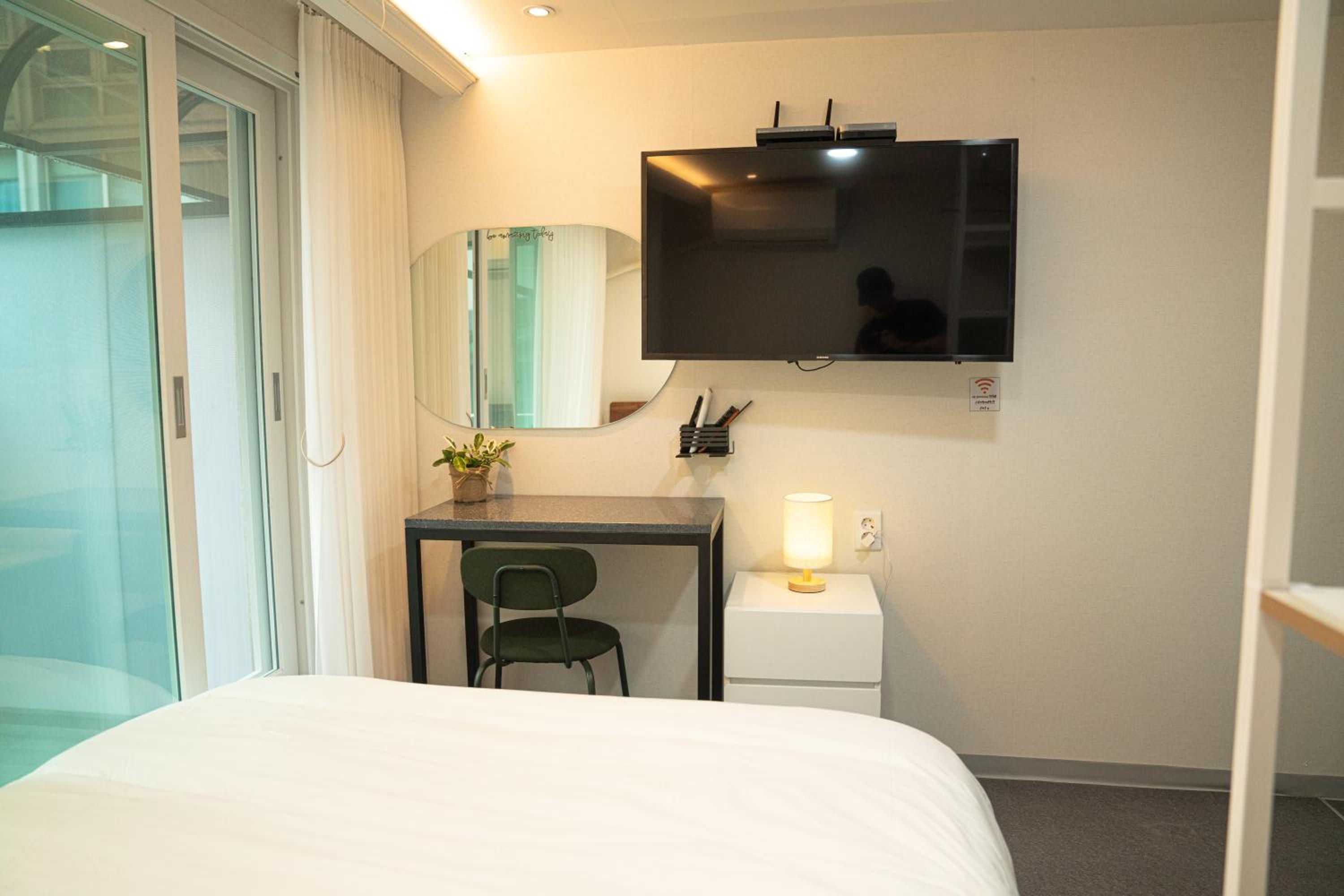 hotel room