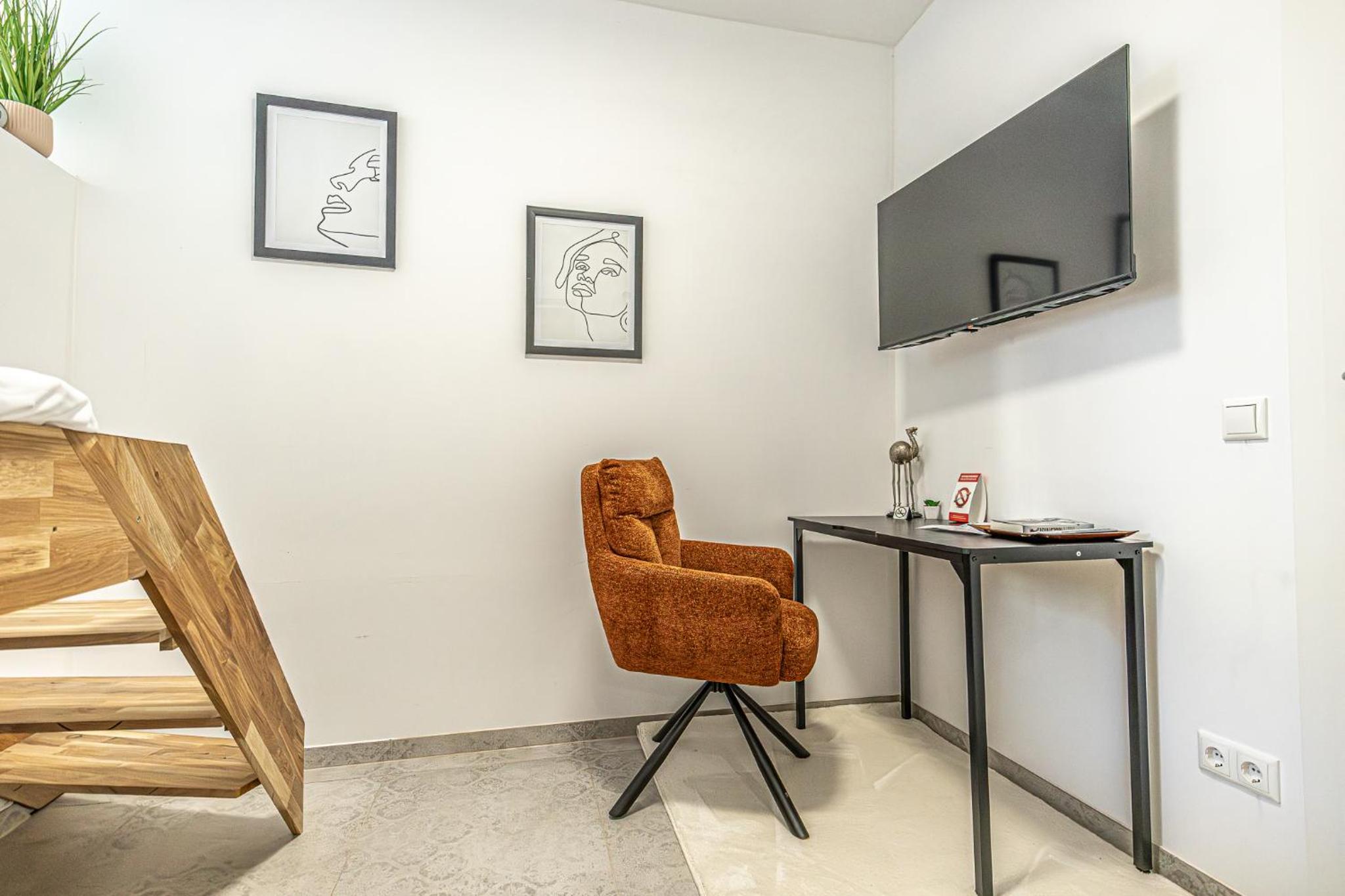 Elegant & Air condition 5BR - By The Danube River