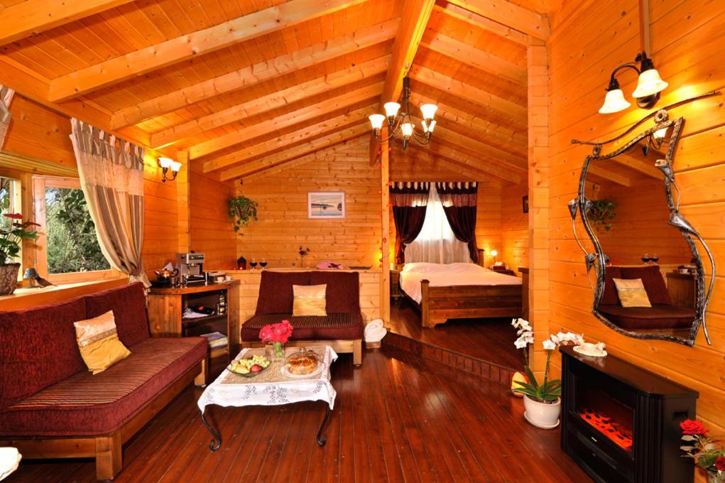 Spa Chalets In Olive Grove view 2