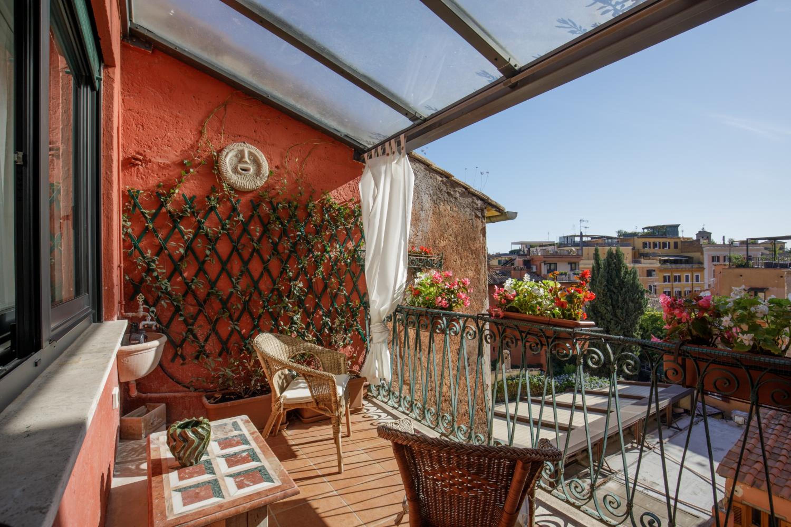 Tiberim Lux Penthouse- City View