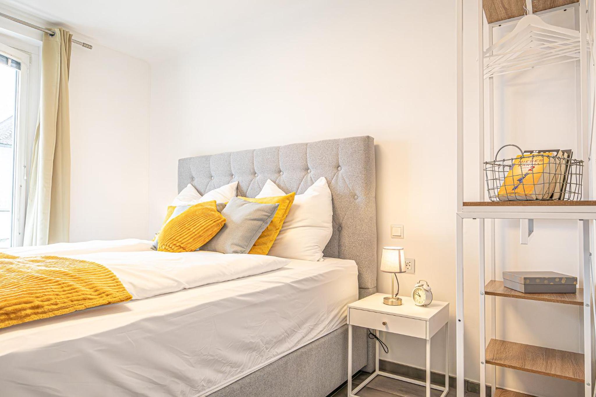 Elegant & Air condition 5BR - By The Danube River