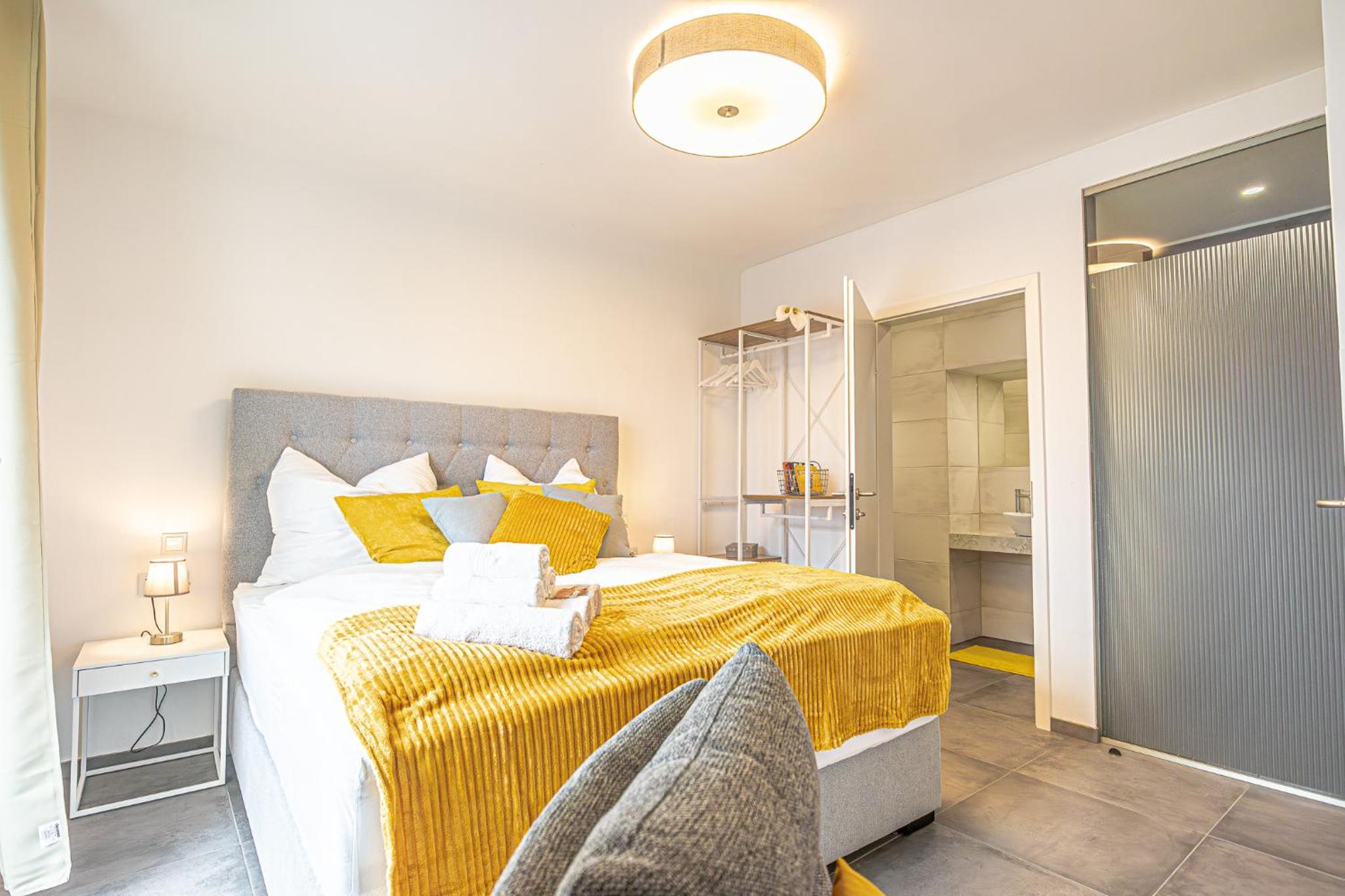 Elegant & Air condition 5BR - By The Danube River